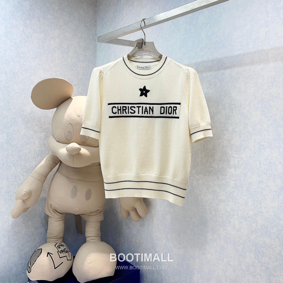 디올 2026SS 울 니트 별자수 로고 퍼프슬리브 반팔 니트 Dior 2026 SS Wool Knit Star Embroidered Logo Puff Sleeve Short Sleeve Knit 4