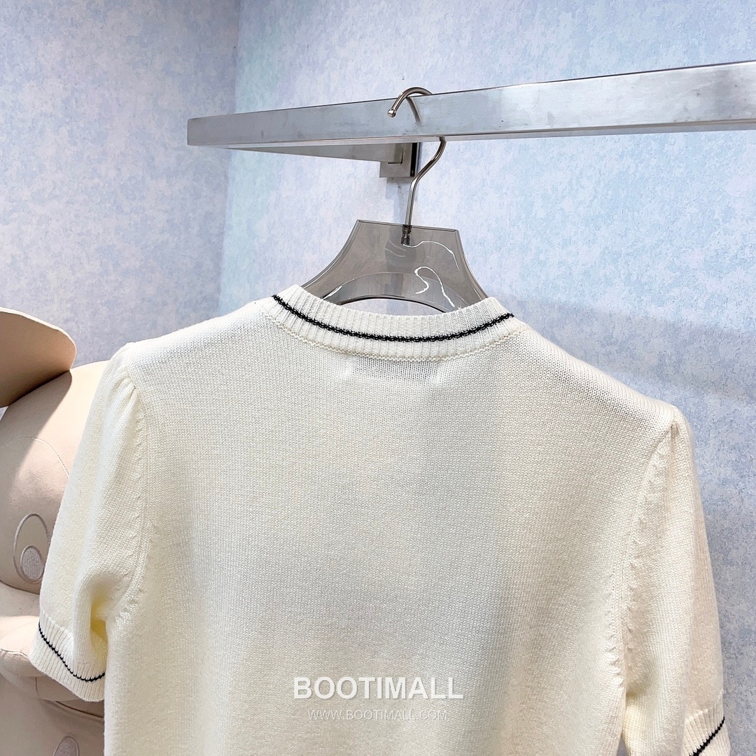 디올 2026SS 울 니트 별자수 로고 퍼프슬리브 반팔 니트 Dior 2026 SS Wool Knit Star Embroidered Logo Puff Sleeve Short Sleeve Knit 9