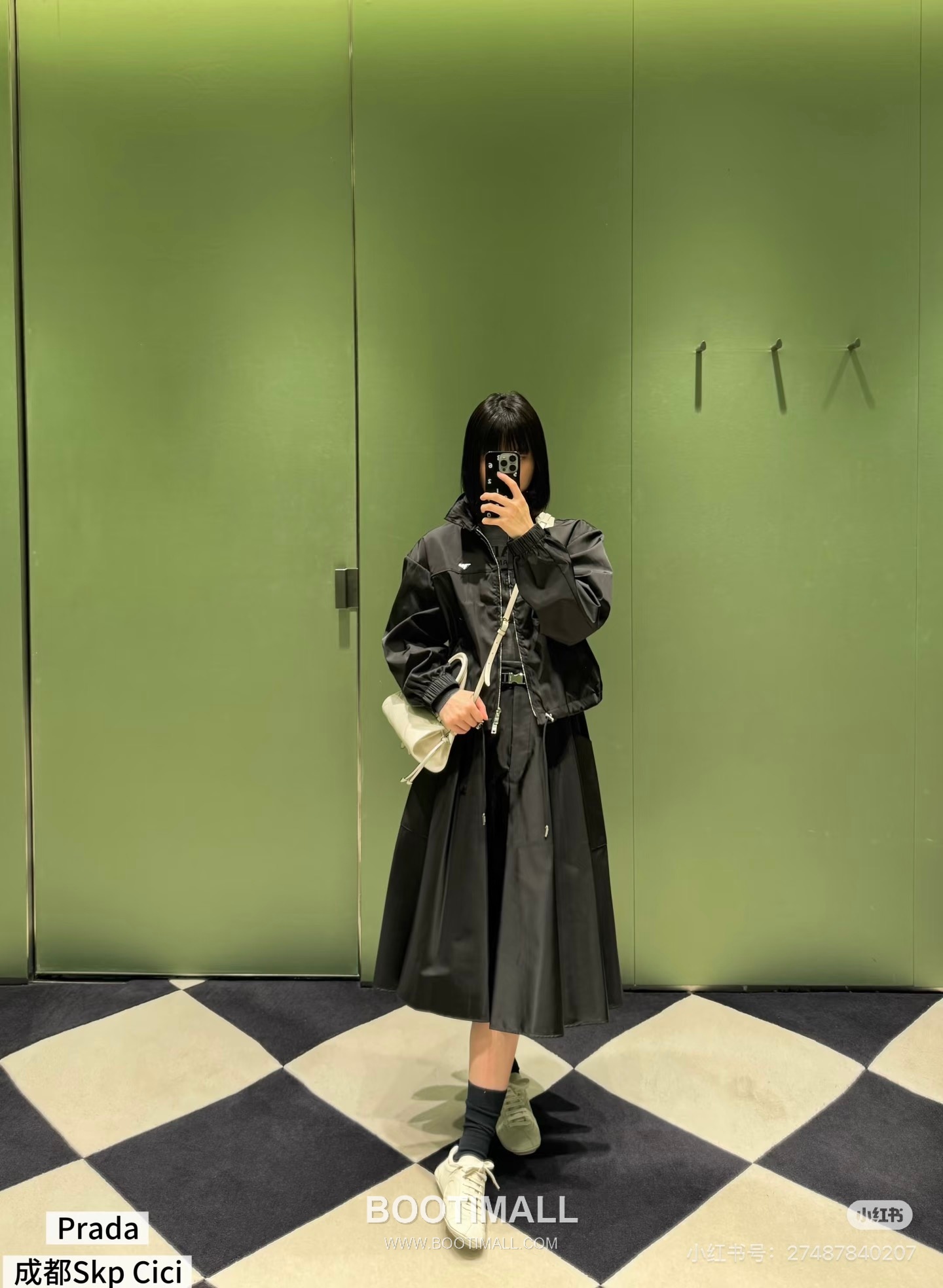 프라다 2026SS 리나일론 트라이앵글로고 루즈핏 숏 후드재킷 Prada 2026 SS Re Nylon Triangle Logo Loose Fit Short Hooded Jacket 10