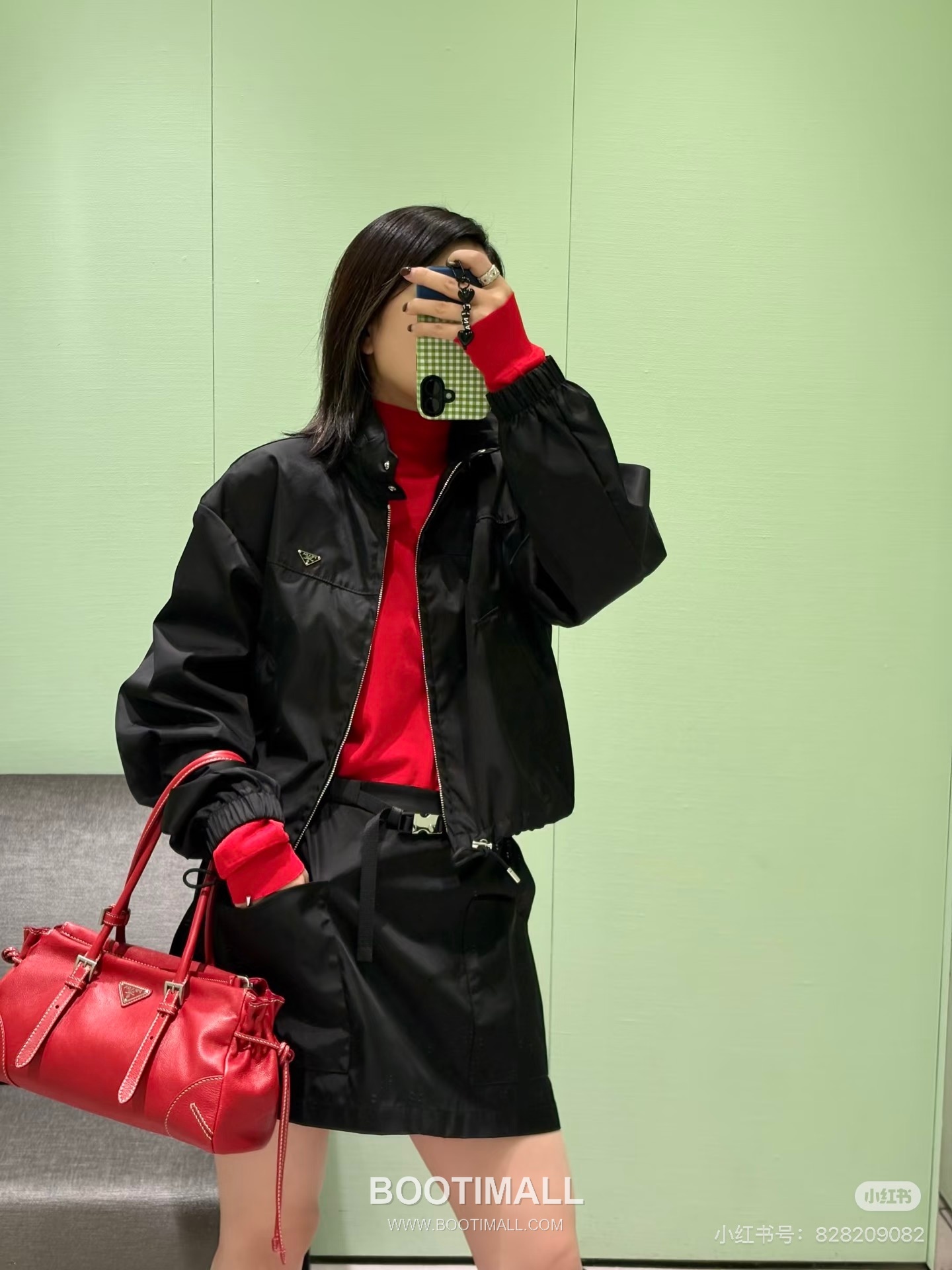 프라다 2026SS 리나일론 트라이앵글로고 루즈핏 숏 후드재킷 Prada 2026 SS Re Nylon Triangle Logo Loose Fit Short Hooded Jacket 12