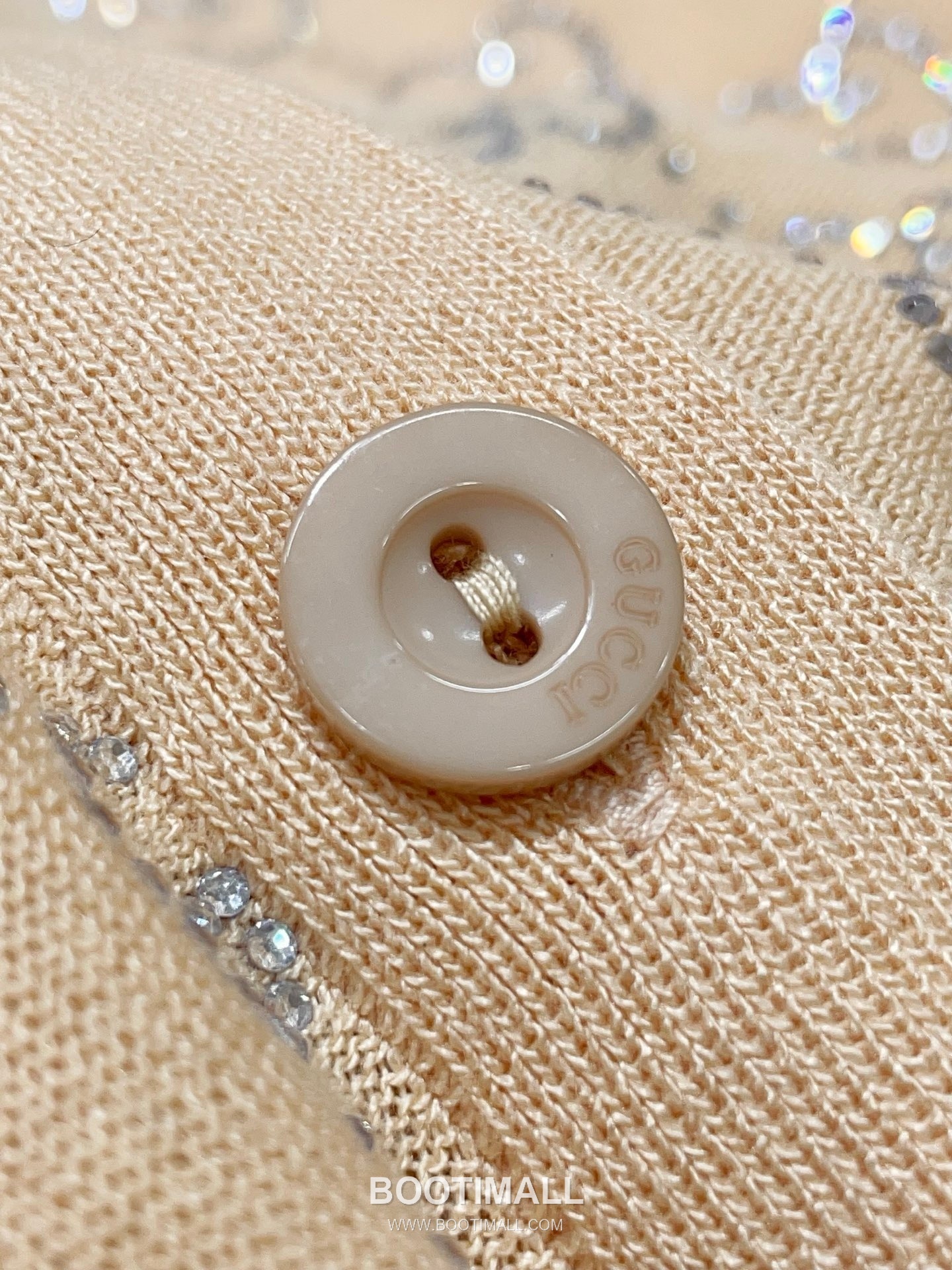 구찌 2026SS 실크 GG 크리스탈자수 슬림핏 브이넥 긴팔 가디건 Gucci 2026 SS Silk GG Crystal Embroidered Slim Fit V Neck Long Sleeve Cardigan 17