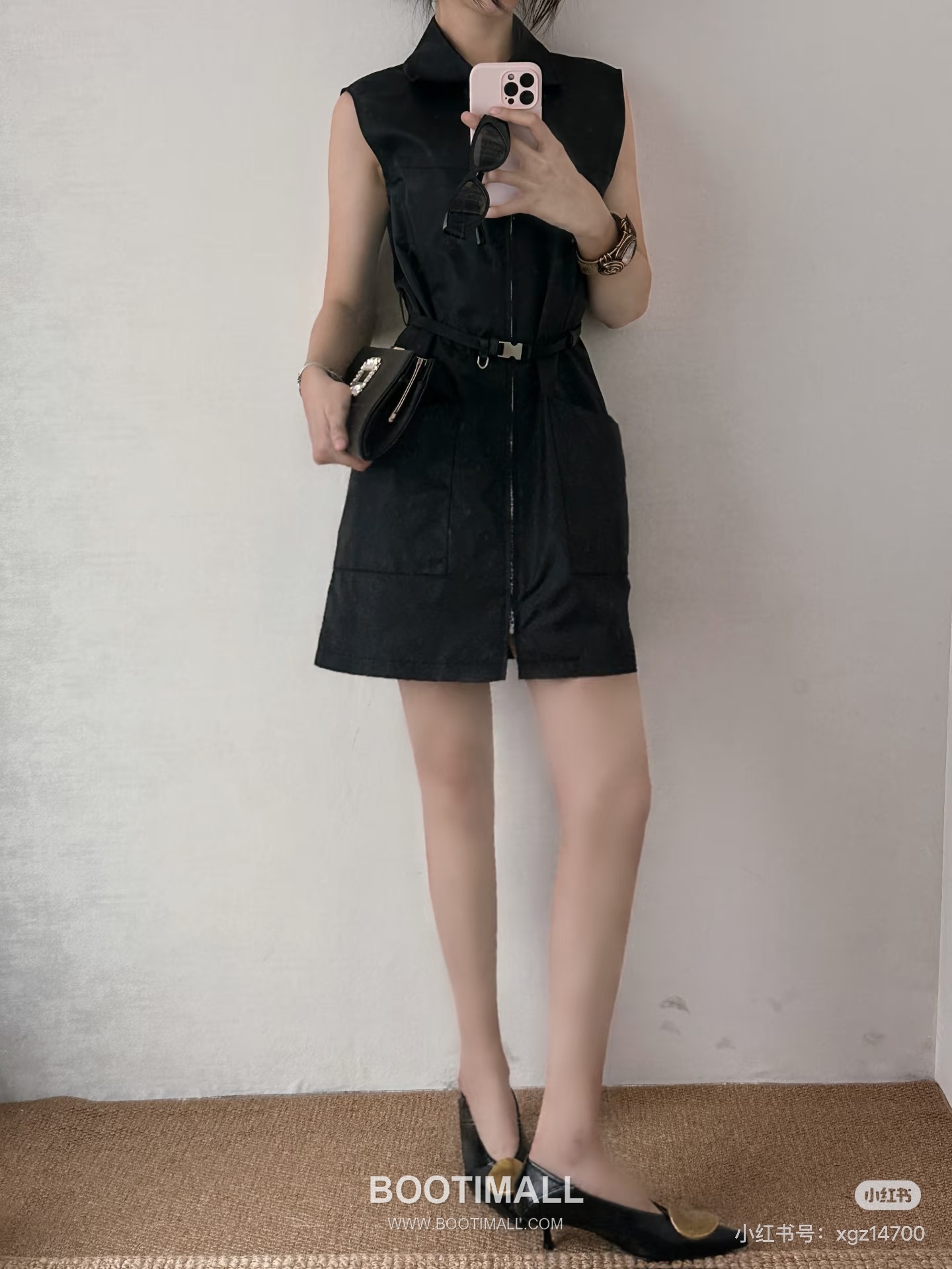 프라다 2026SS 리나일론 트라이앵글로고 플레어핏 미니 슬리브리스 원피스 Prada 2026 SS Re Nylon Triangle Logo Flared Mini Sleeveless Dress 12