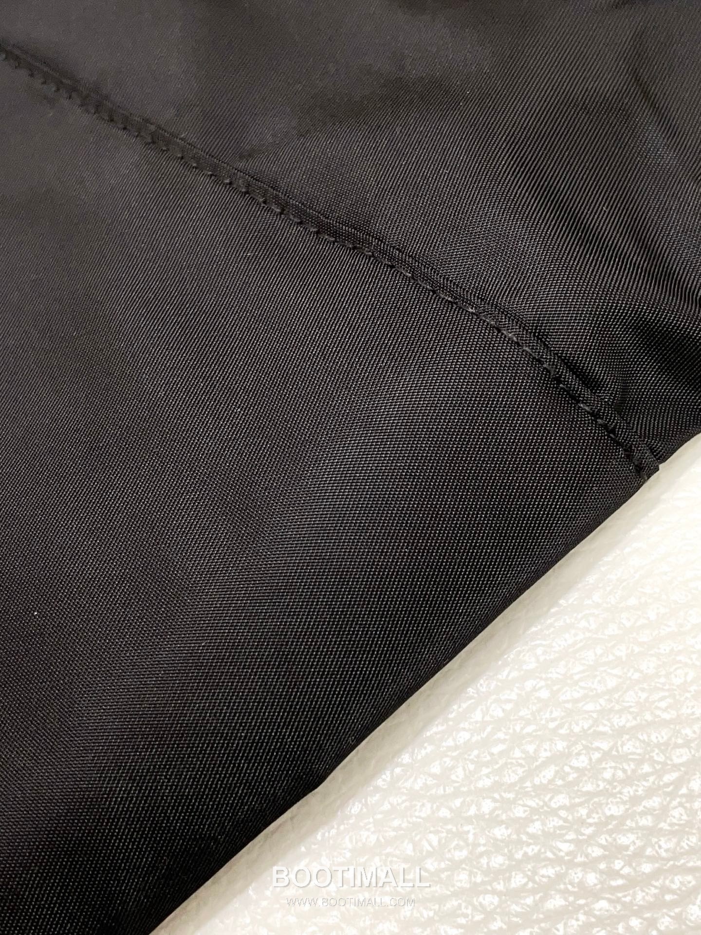 프라다 2026SS 리나일론 트라이앵글로고 플레어핏 미니 슬리브리스 원피스 Prada 2026 SS Re Nylon Triangle Logo Flared Mini Sleeveless Dress 23