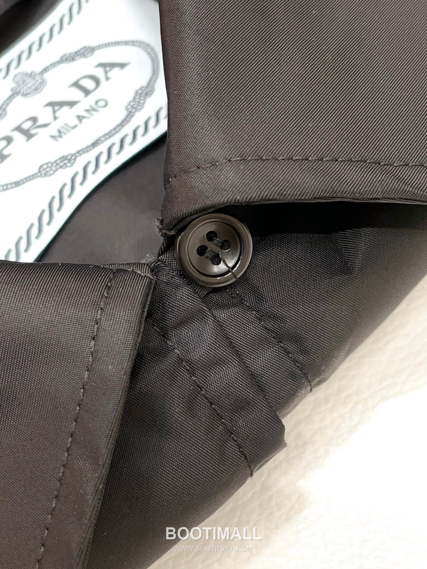 프라다 2026SS 리나일론 트라이앵글로고 플레어핏 미니 슬리브리스 원피스 Prada 2026 SS Re Nylon Triangle Logo Flared Mini Sleeveless Dress 25