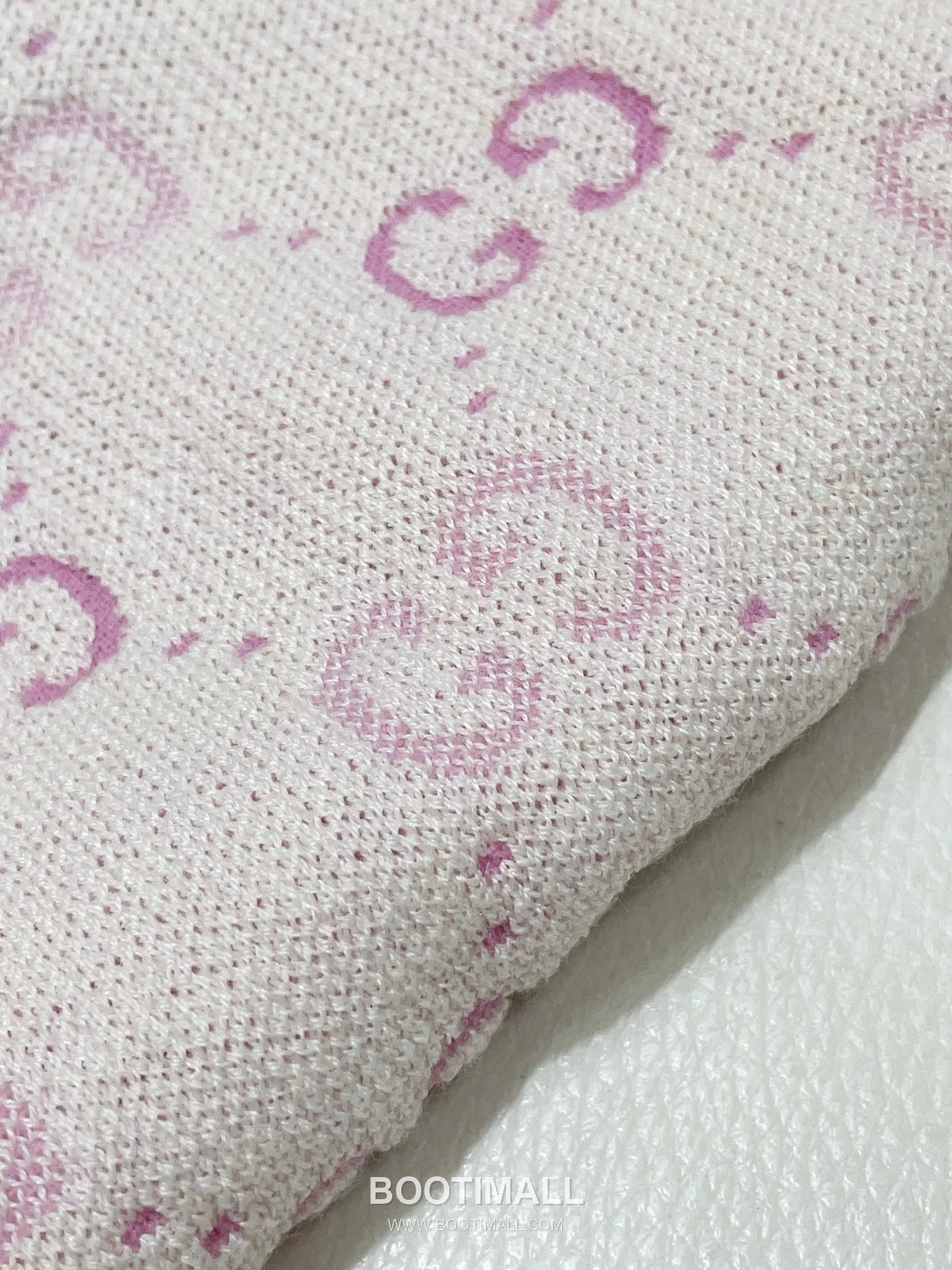 구찌 2026SS 울텐셀 GG자카드 슬림핏 반팔 니트 Gucci 2026 SS Wool Tencel GG Jacquard Slim Fit Short Sleeve Knit 25