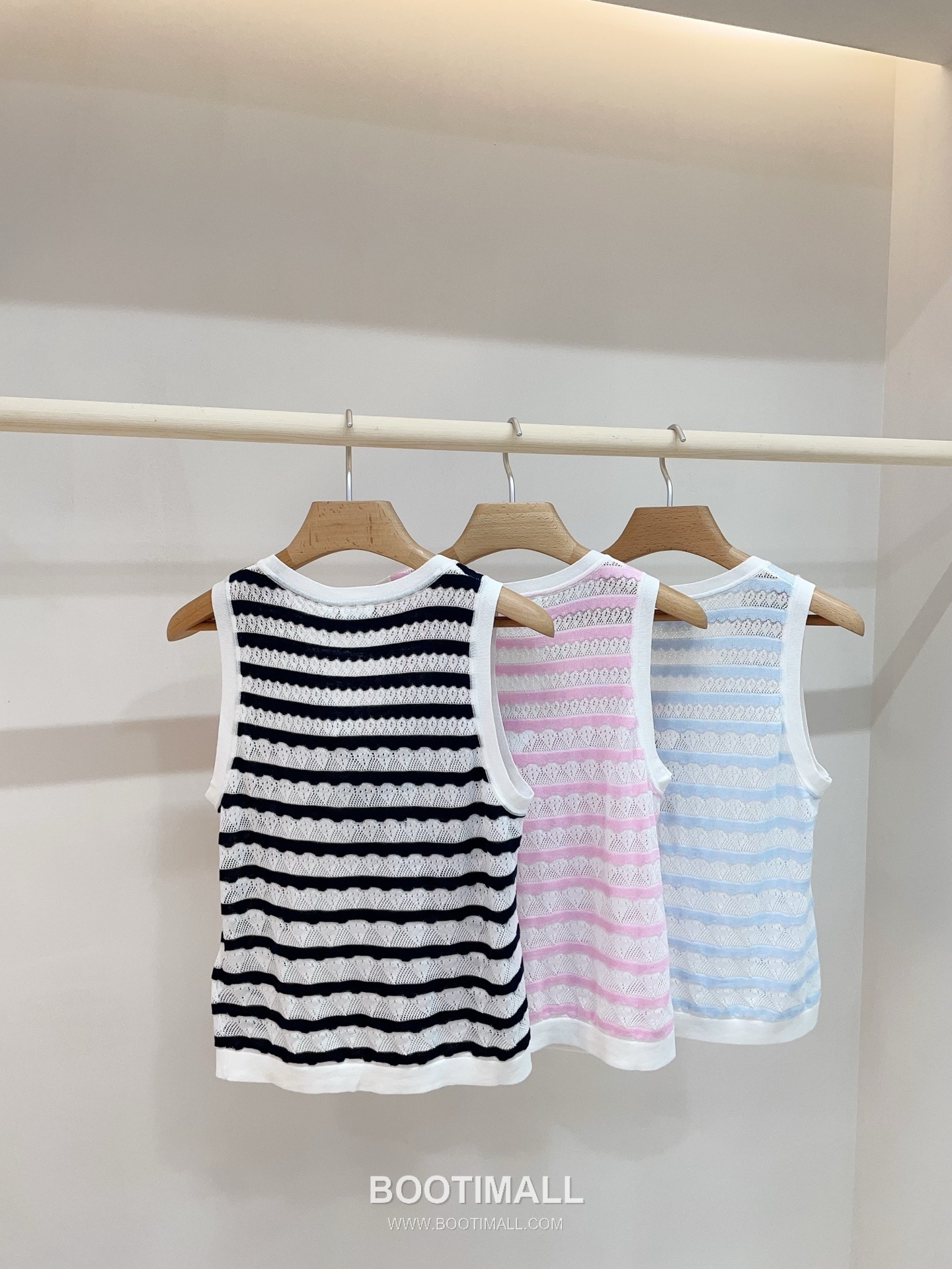 디올 2026SS 레이스니트 마리니에르 스트라이프 CD참 슬림핏 슬리브리스 니트 Dior 2026 SS Lace Knit Mariniere Stripe CD Charm Slim Fit Sleeveless Knit 4