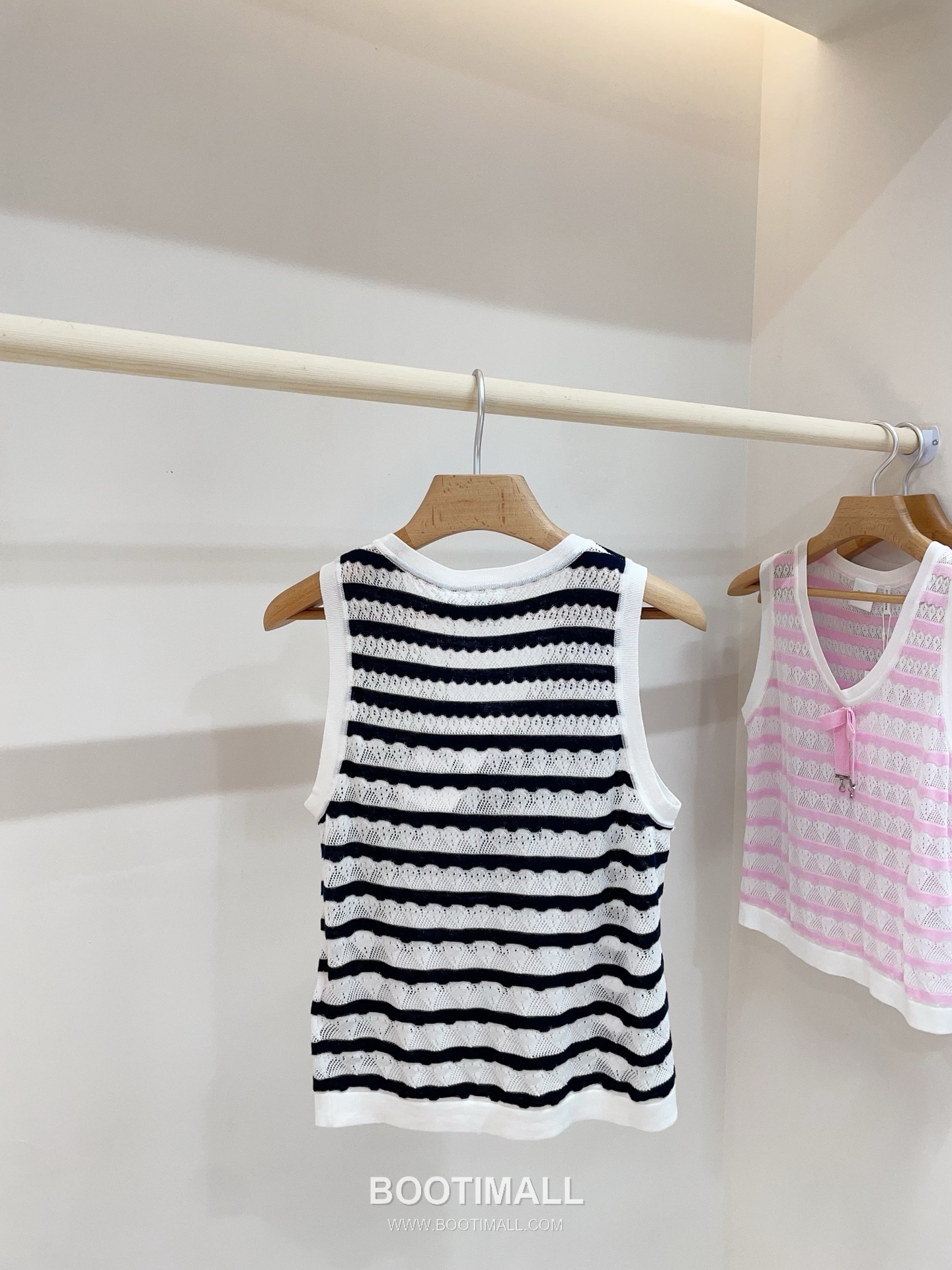 디올 2026SS 레이스니트 마리니에르 스트라이프 CD참 슬림핏 슬리브리스 니트 Dior 2026 SS Lace Knit Mariniere Stripe CD Charm Slim Fit Sleeveless Knit 14