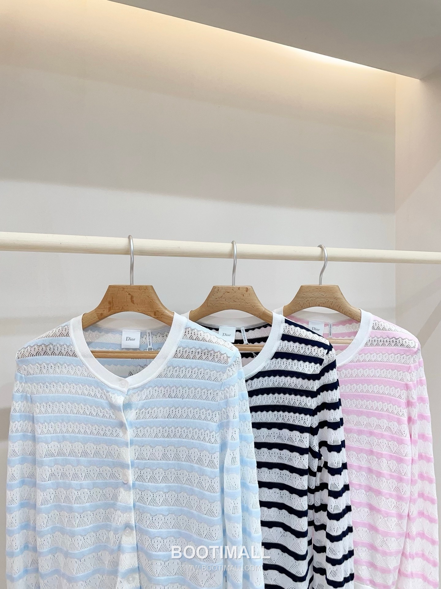 디올 2026SS 레이스니트 마리니에르 스트라이프 슬림핏 브이넥 긴팔 가디건 Dior 2026 SS Lace Knit Mariniere Stripe Slim Fit V Neck Long Sleeve Cardigan 3