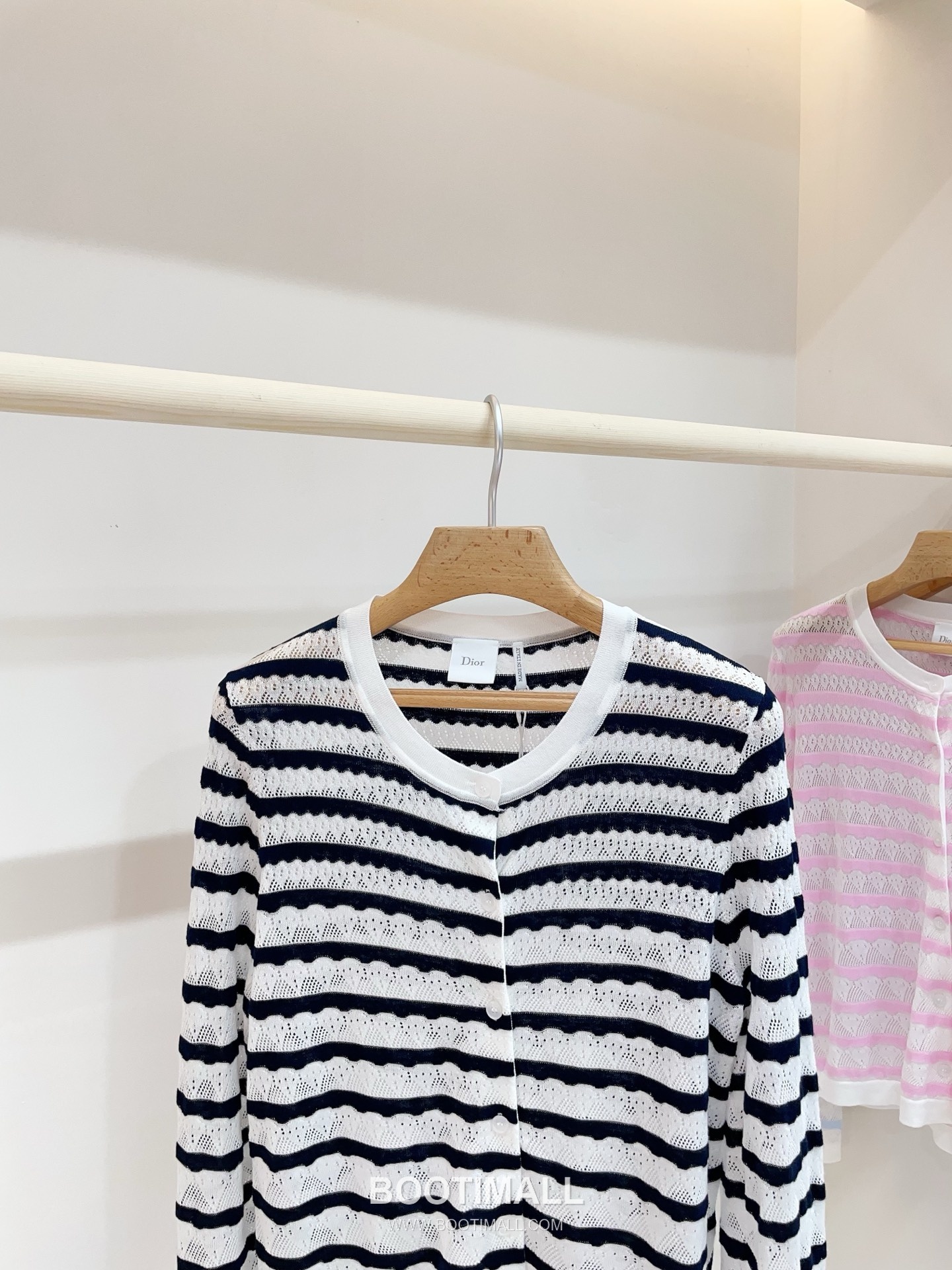 디올 2026SS 레이스니트 마리니에르 스트라이프 슬림핏 브이넥 긴팔 가디건 Dior 2026 SS Lace Knit Mariniere Stripe Slim Fit V Neck Long Sleeve Cardigan 12