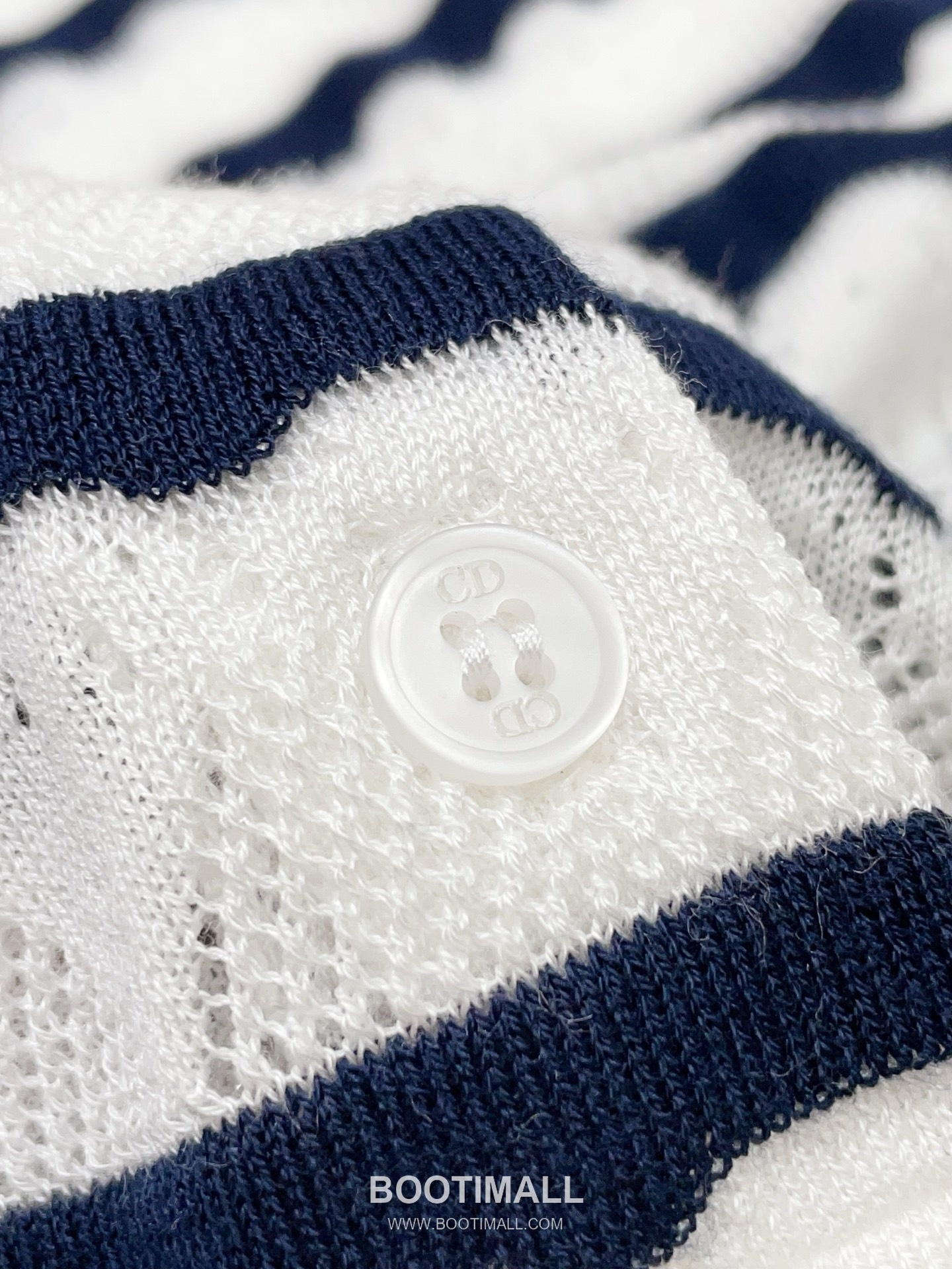 디올 2026SS 레이스니트 마리니에르 스트라이프 슬림핏 브이넥 긴팔 가디건 Dior 2026 SS Lace Knit Mariniere Stripe Slim Fit V Neck Long Sleeve Cardigan 24