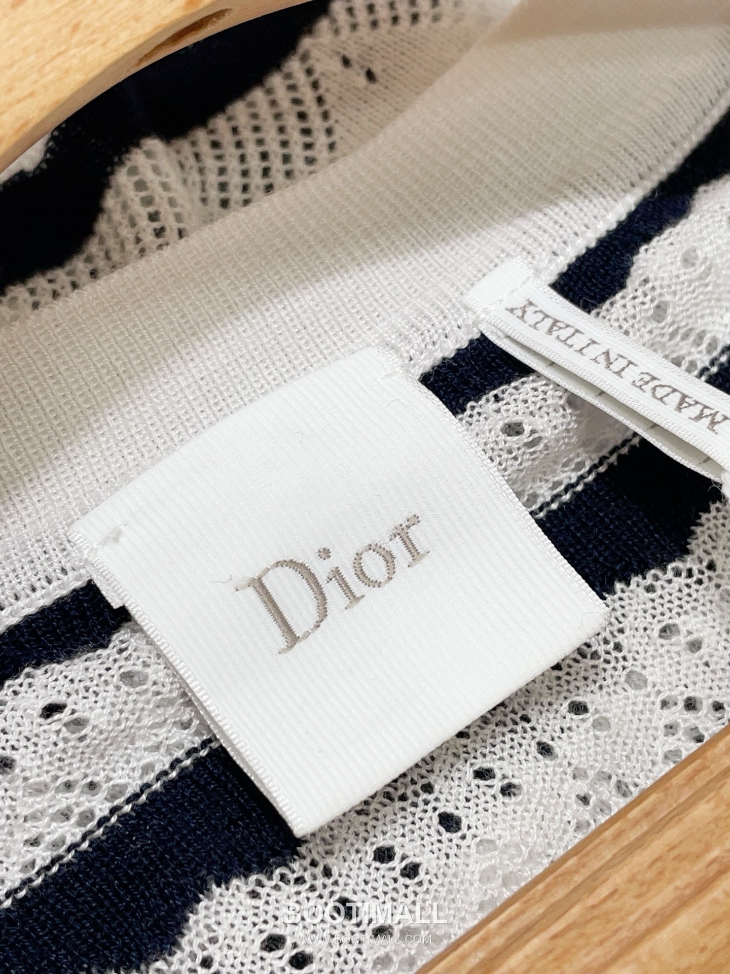 디올 2026SS 레이스니트 마리니에르 스트라이프 슬림핏 브이넥 긴팔 가디건 Dior 2026 SS Lace Knit Mariniere Stripe Slim Fit V Neck Long Sleeve Cardigan 25