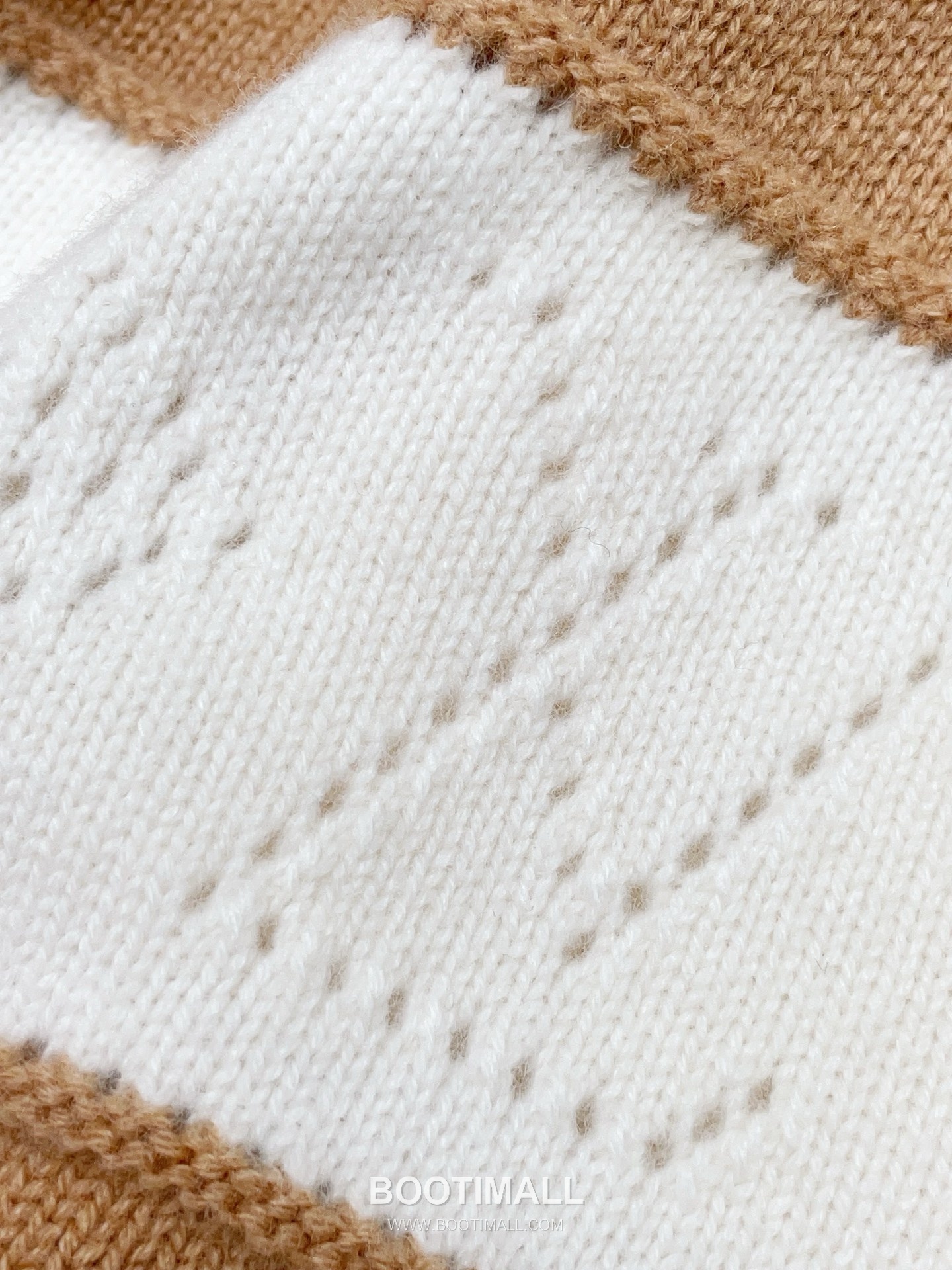 루이비통 2026SS 울캐시미어 모노그램 플로럴 슬림핏 반팔 니트 Louis Vuitton 2026 SS Wool Cashmere Monogram Floral Slim Fit Short Sleeve Knit 23