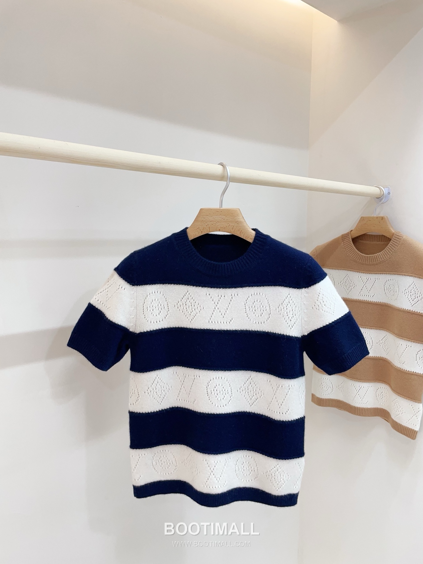 루이비통 2026SS 울캐시미어 모노그램 플로럴 슬림핏 반팔 니트 Louis Vuitton 2026 SS Wool Cashmere Monogram Floral Slim Fit Short Sleeve Knit 11