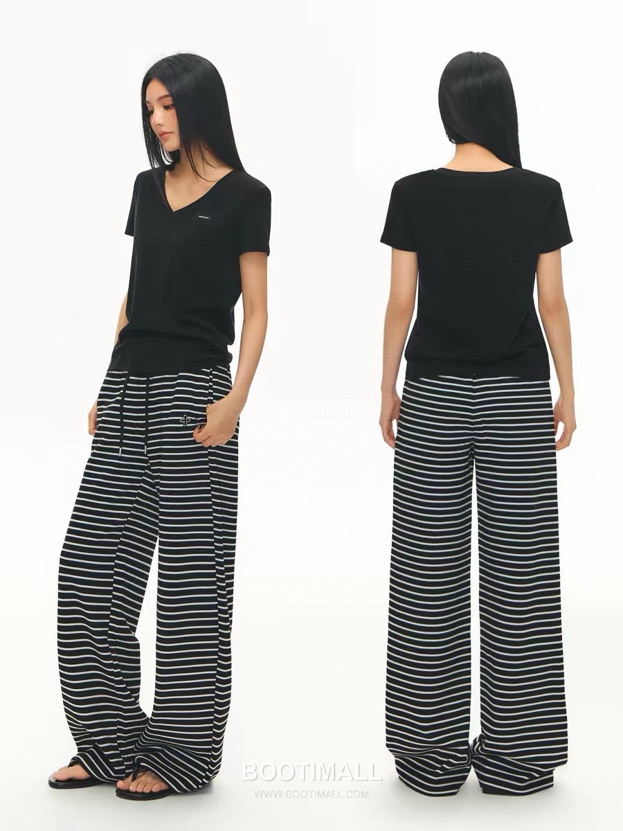 프라다 2026SS 슬럽코튼 트라이앵글로고 슬림핏 브이넥 반팔 티셔츠 Prada 2026 SS Slub Cotton Triangle Logo Slim Fit V Neck Short Sleeve T Shirt 3