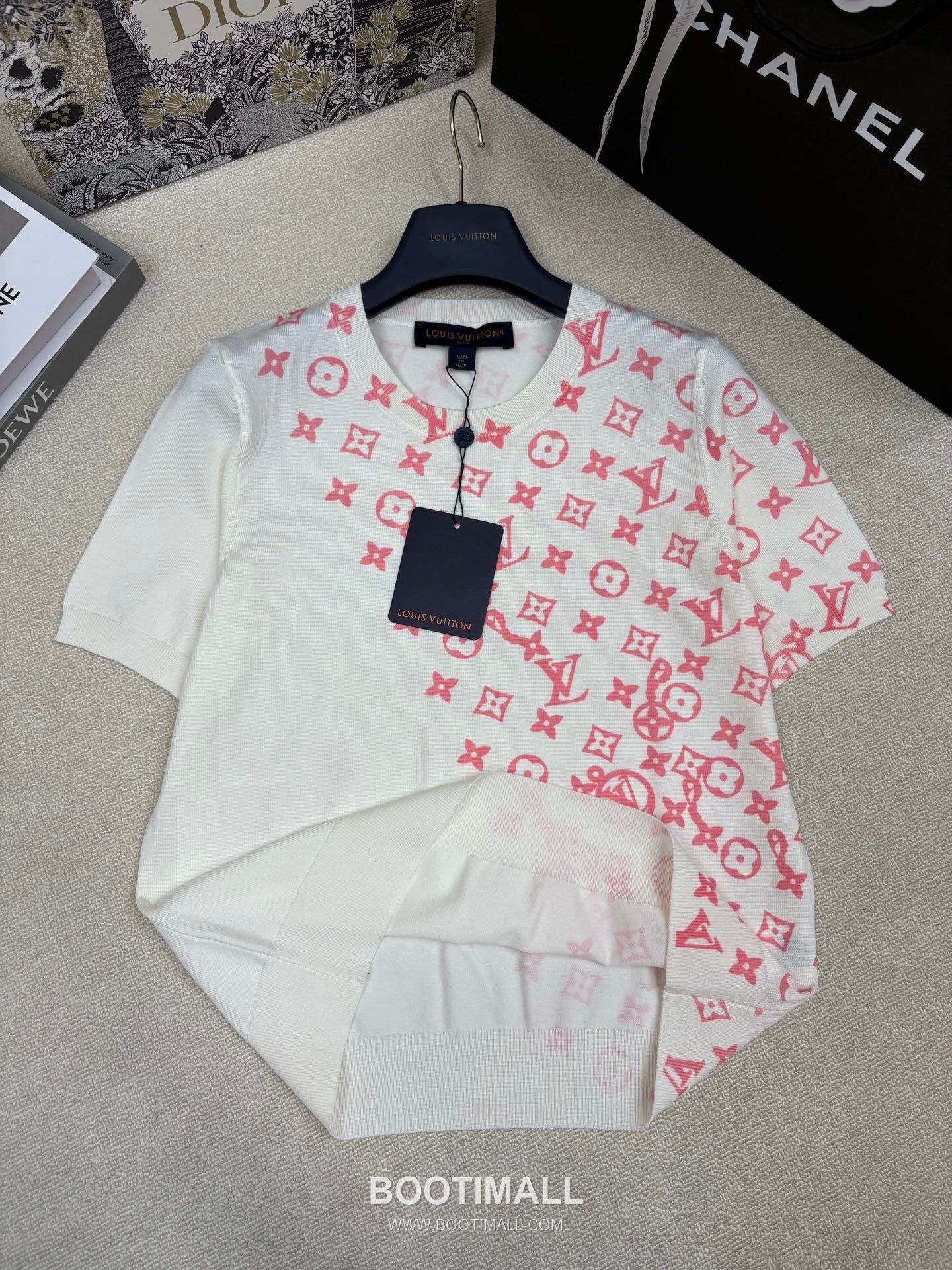 디올 2026SS 실크혼방 하프컬러 로고프린트 레귤러핏 반팔 니트 Dior 2026 SS Silk Blend Half Color Logo Print Regular Fit Short Sleeve Knit 6