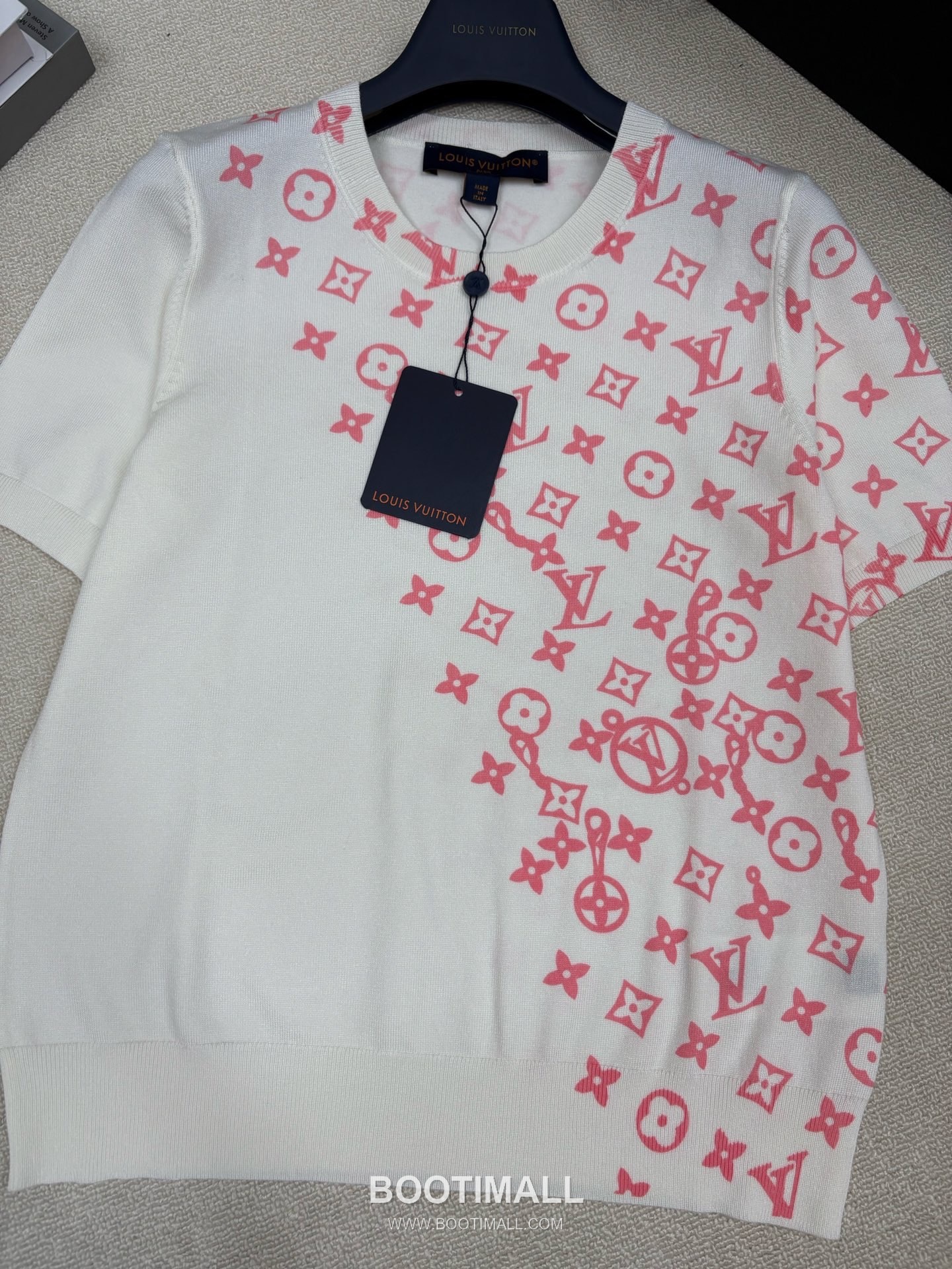 디올 2026SS 실크혼방 하프컬러 로고프린트 레귤러핏 반팔 니트 Dior 2026 SS Silk Blend Half Color Logo Print Regular Fit Short Sleeve Knit 8