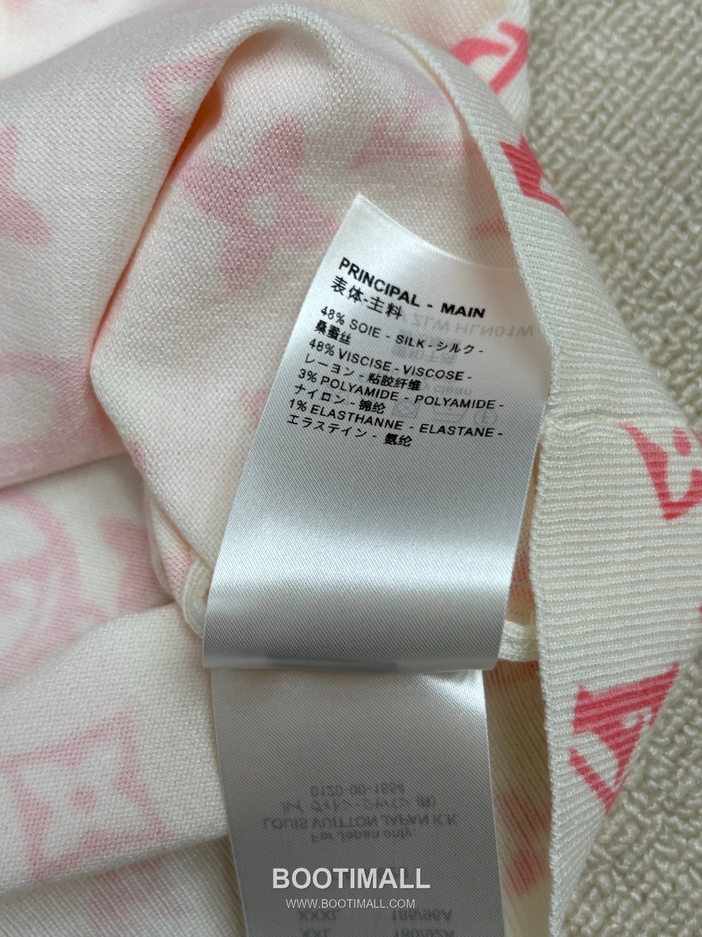 디올 2026SS 실크혼방 하프컬러 로고프린트 레귤러핏 반팔 니트 Dior 2026 SS Silk Blend Half Color Logo Print Regular Fit Short Sleeve Knit 10