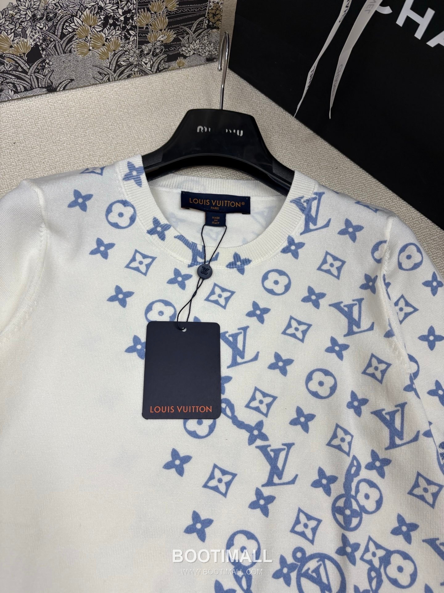 디올 2026SS 실크혼방 하프컬러 로고프린트 레귤러핏 반팔 니트 Dior 2026 SS Silk Blend Half Color Logo Print Regular Fit Short Sleeve Knit 8