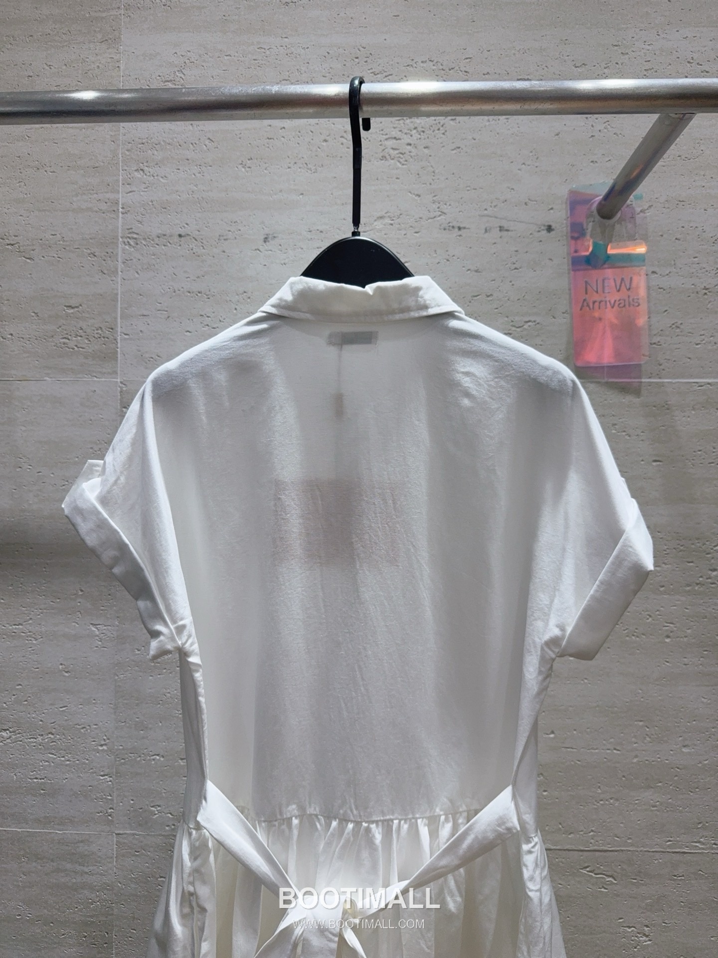 디올 2026SS 코튼린넨 혼방 로고자수 셔츠칼라 A라인 미니 반팔 원피스 Dior 2026 SS Cotton Linen Blend Logo Embroidered Shirt Collar A Line Mini Short Sleeve Dress 17