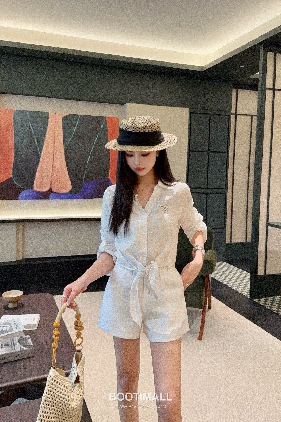 프라다 2026SS 린넨코튼 혼방 트라이앵글로고 매듭 크롭핏 7부소매 셔츠 Prada 2026 SS Linen Cotton Blend Triangle Logo Knot Cropped Fit Three Quarter Sleeve Shirt 2