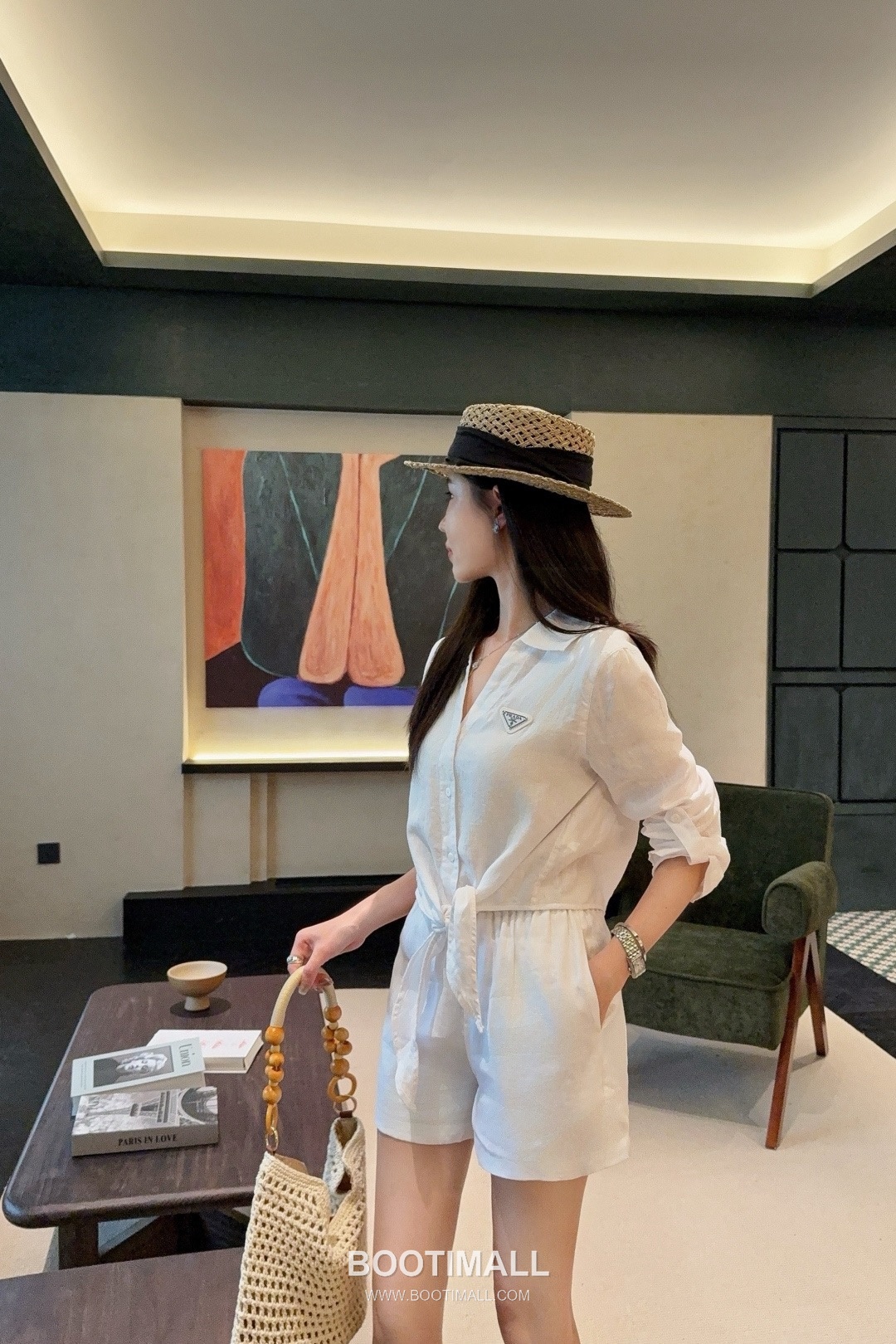 프라다 2026SS 린넨코튼 혼방 트라이앵글로고 매듭 크롭핏 7부소매 셔츠 Prada 2026 SS Linen Cotton Blend Triangle Logo Knot Cropped Fit Three Quarter Sleeve Shirt 5