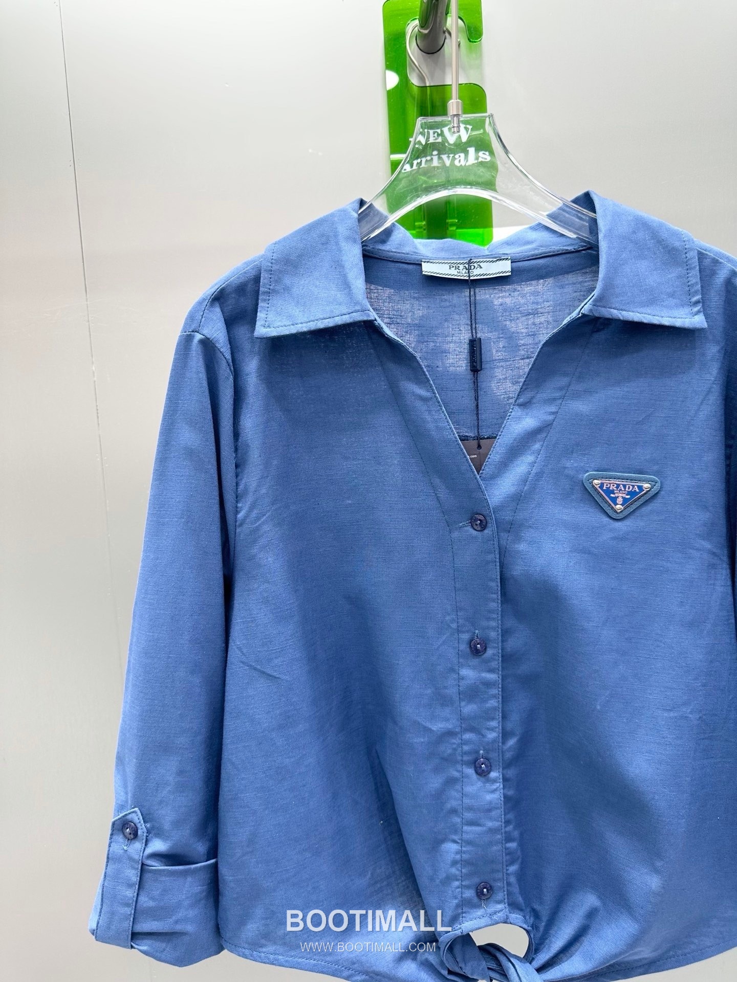 프라다 2026SS 린넨코튼 혼방 트라이앵글로고 매듭 크롭핏 7부소매 셔츠 Prada 2026 SS Linen Cotton Blend Triangle Logo Knot Cropped Fit Three Quarter Sleeve Shirt 11