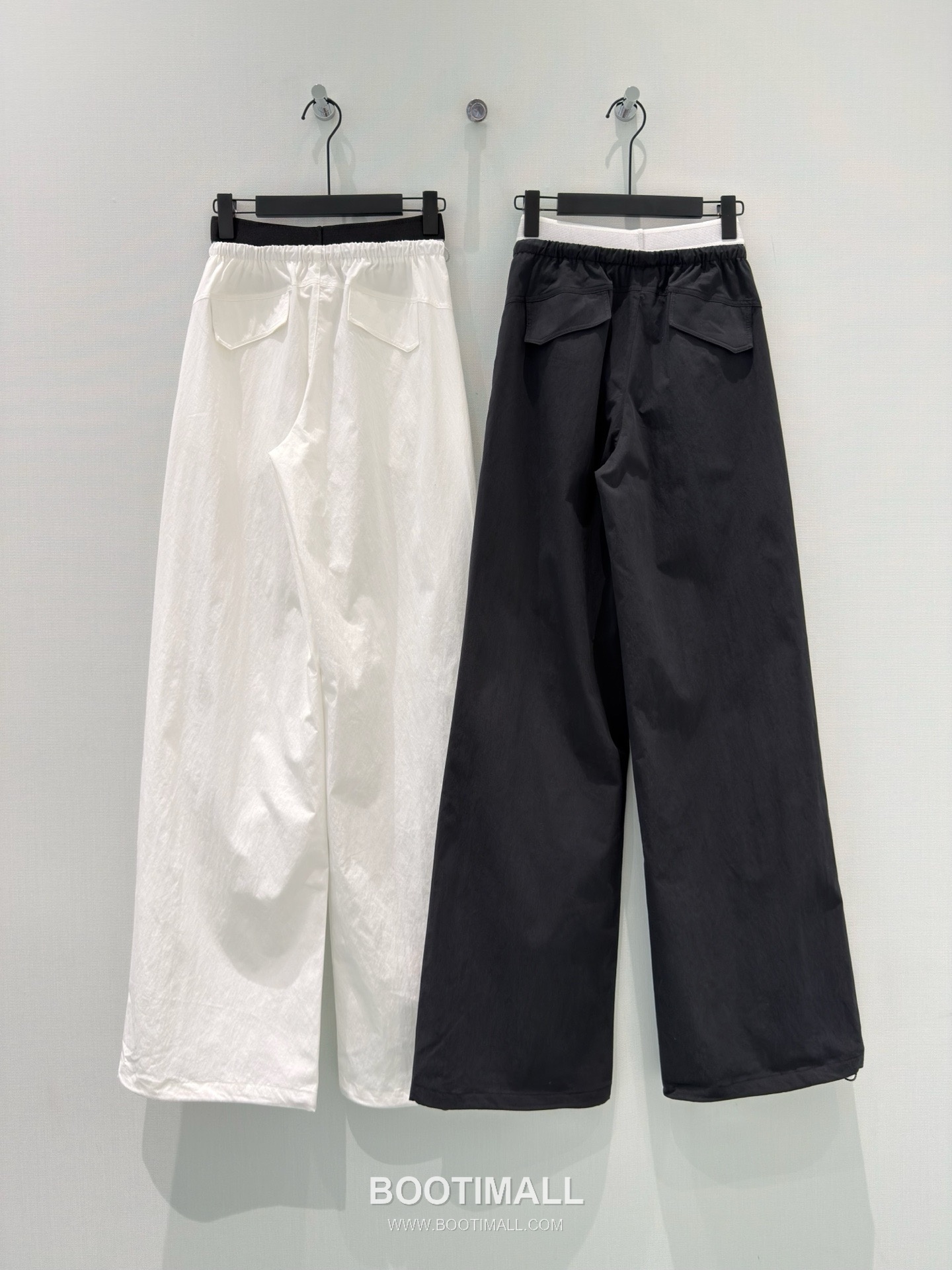 프라다 2026SS 기능성 패브릭 로고웨빙 더블웨이스트 루즈핏 카고팬츠 Prada 2026 SS Functional Fabric Logo Webbing Double Waist Loose Fit Cargo Pants 16