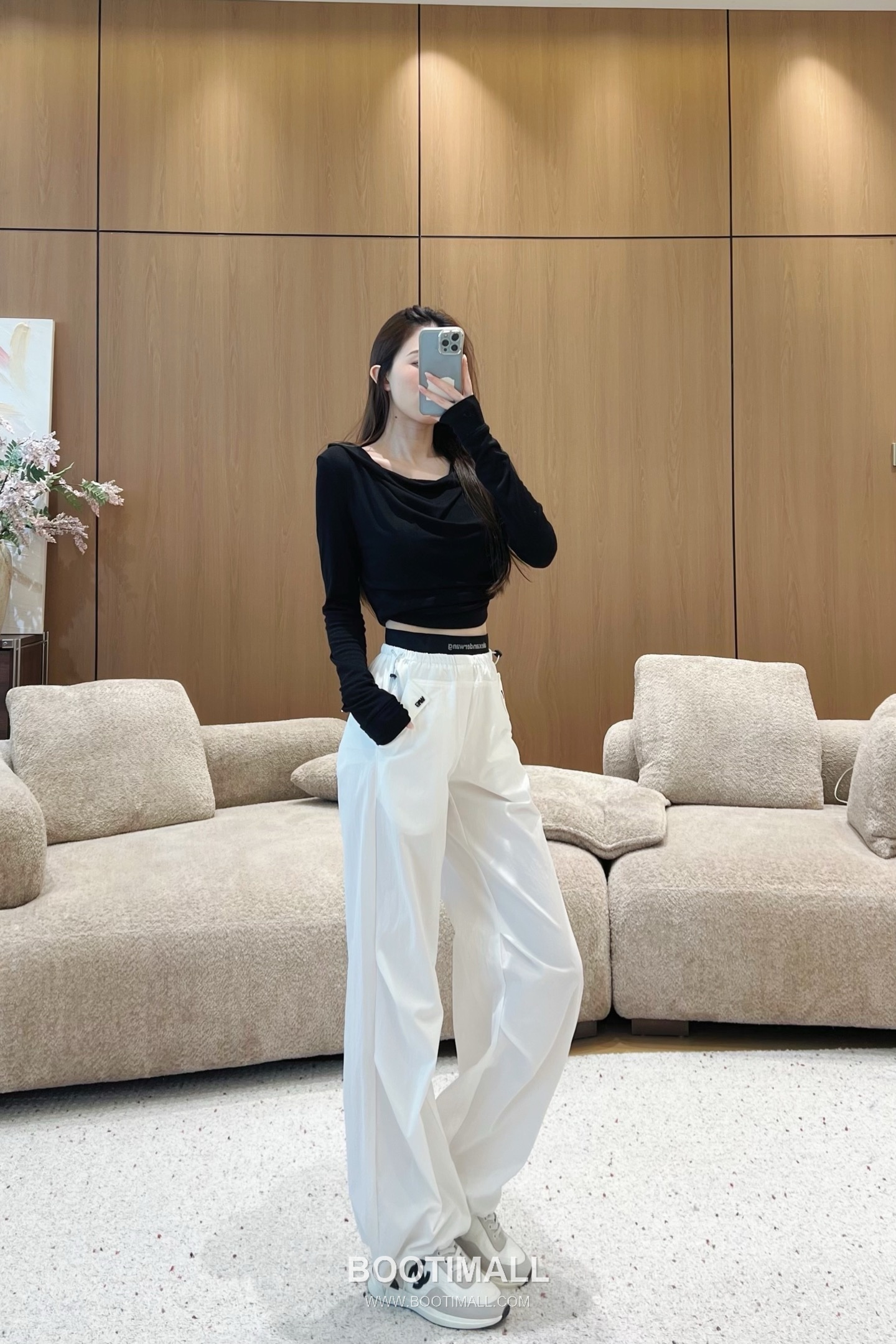 프라다 2026SS 기능성 패브릭 로고웨빙 더블웨이스트 루즈핏 카고팬츠 Prada 2026 SS Functional Fabric Logo Webbing Double Waist Loose Fit Cargo Pants 5