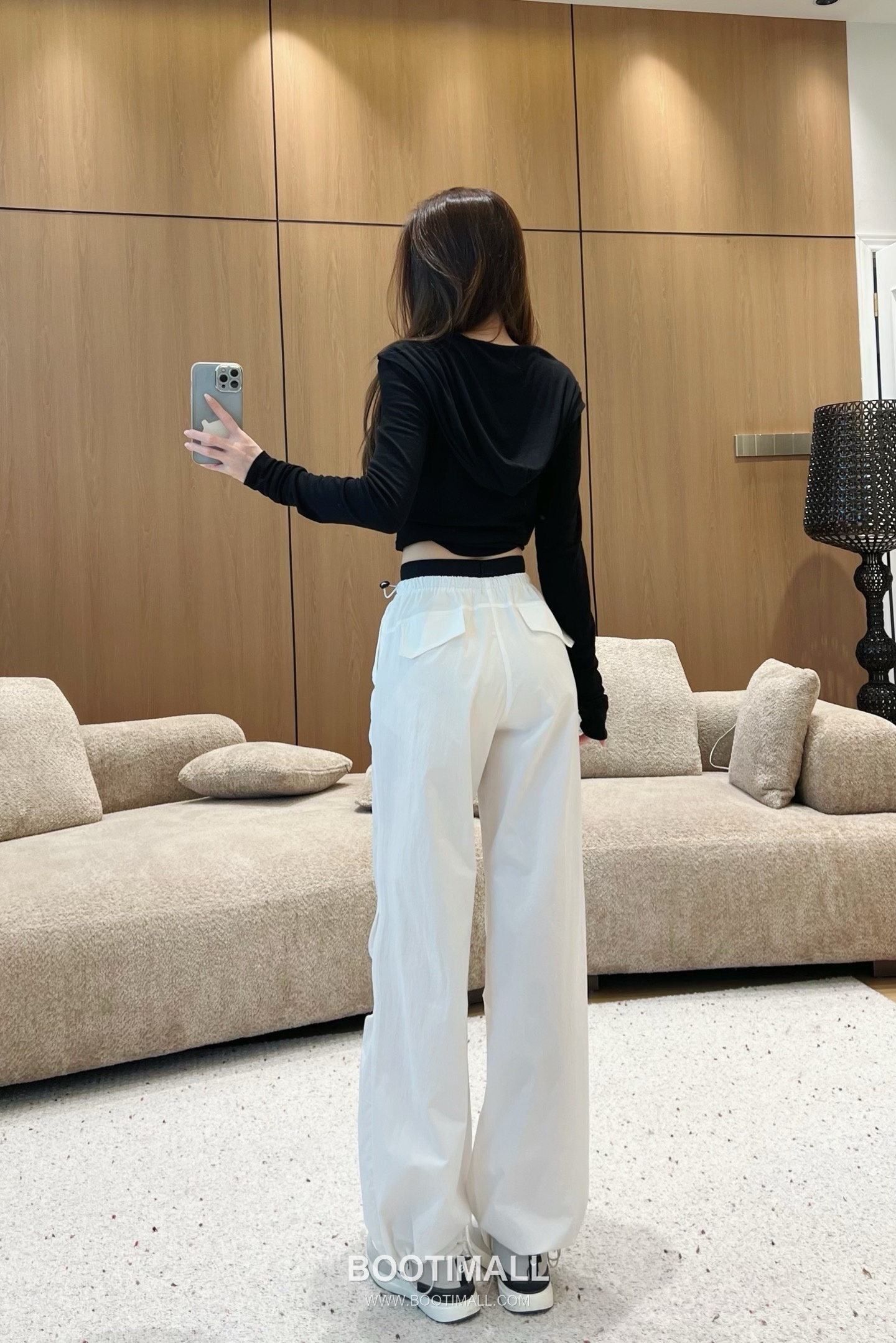 프라다 2026SS 기능성 패브릭 로고웨빙 더블웨이스트 루즈핏 카고팬츠 Prada 2026 SS Functional Fabric Logo Webbing Double Waist Loose Fit Cargo Pants 9