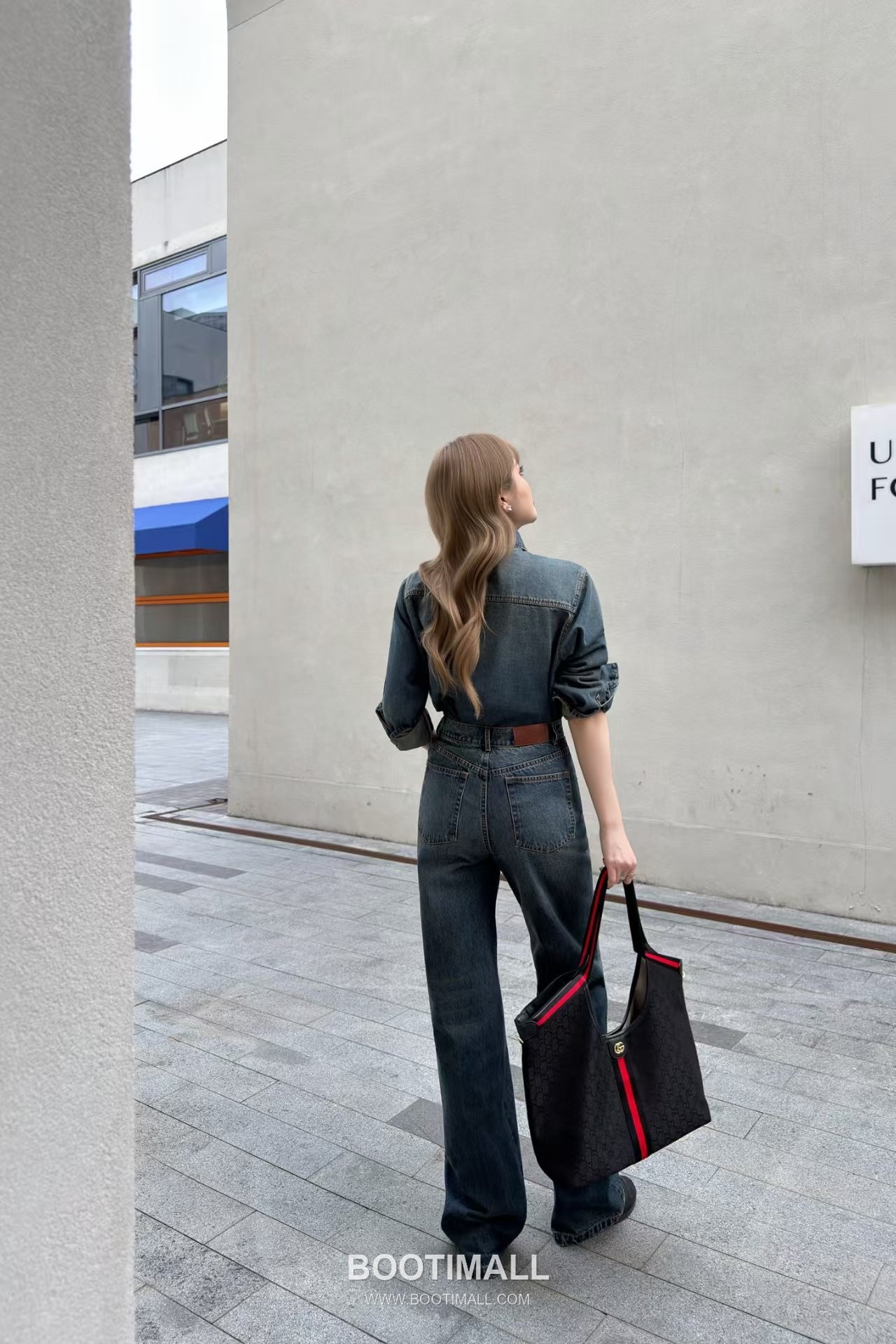 구찌 2026SS 코튼 데님 홀스빗 장식 로우라이즈 세미와이드 스트레이트핏 롱팬츠 Gucci 2026 SS Cotton Denim Horsebit Detail Low Rise Semi Wide Straight Fit Long Pants 7