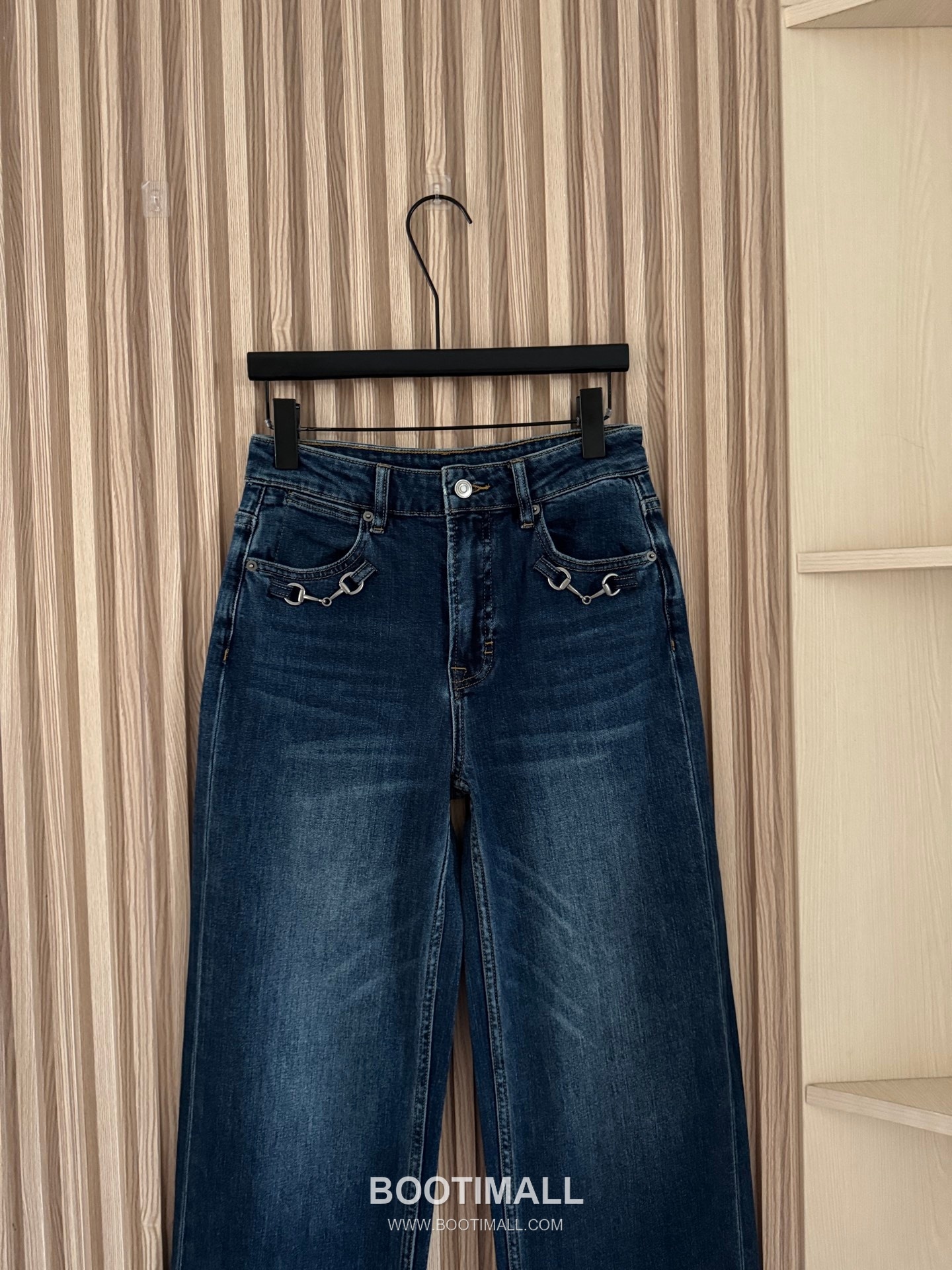 구찌 2026SS 코튼 데님 홀스빗 장식 로우라이즈 세미와이드 스트레이트핏 롱팬츠 Gucci 2026 SS Cotton Denim Horsebit Detail Low Rise Semi Wide Straight Fit Long Pants 13