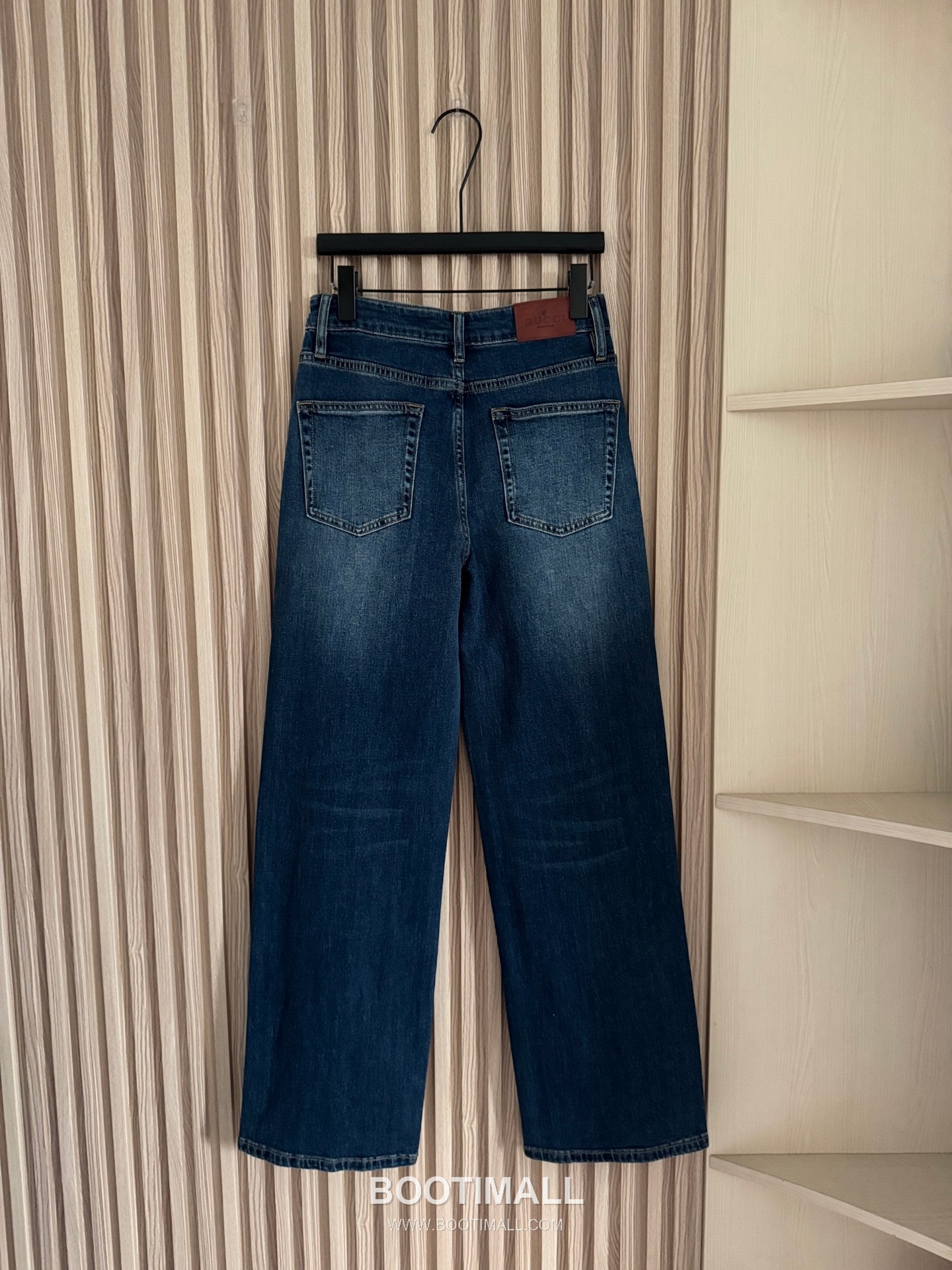 구찌 2026SS 코튼 데님 홀스빗 장식 로우라이즈 세미와이드 스트레이트핏 롱팬츠 Gucci 2026 SS Cotton Denim Horsebit Detail Low Rise Semi Wide Straight Fit Long Pants 16