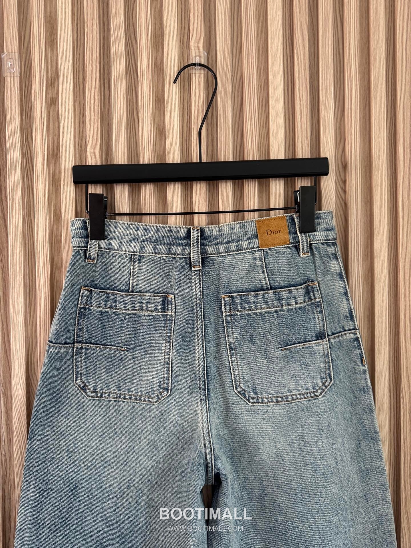 디올 2026SS 코튼 데님 리본자수 로고자수 스트레이트핏 롱팬츠 Dior 2026 SS Cotton Denim Bow Embroidery Logo Embroidered Straight Fit Long Pants 12