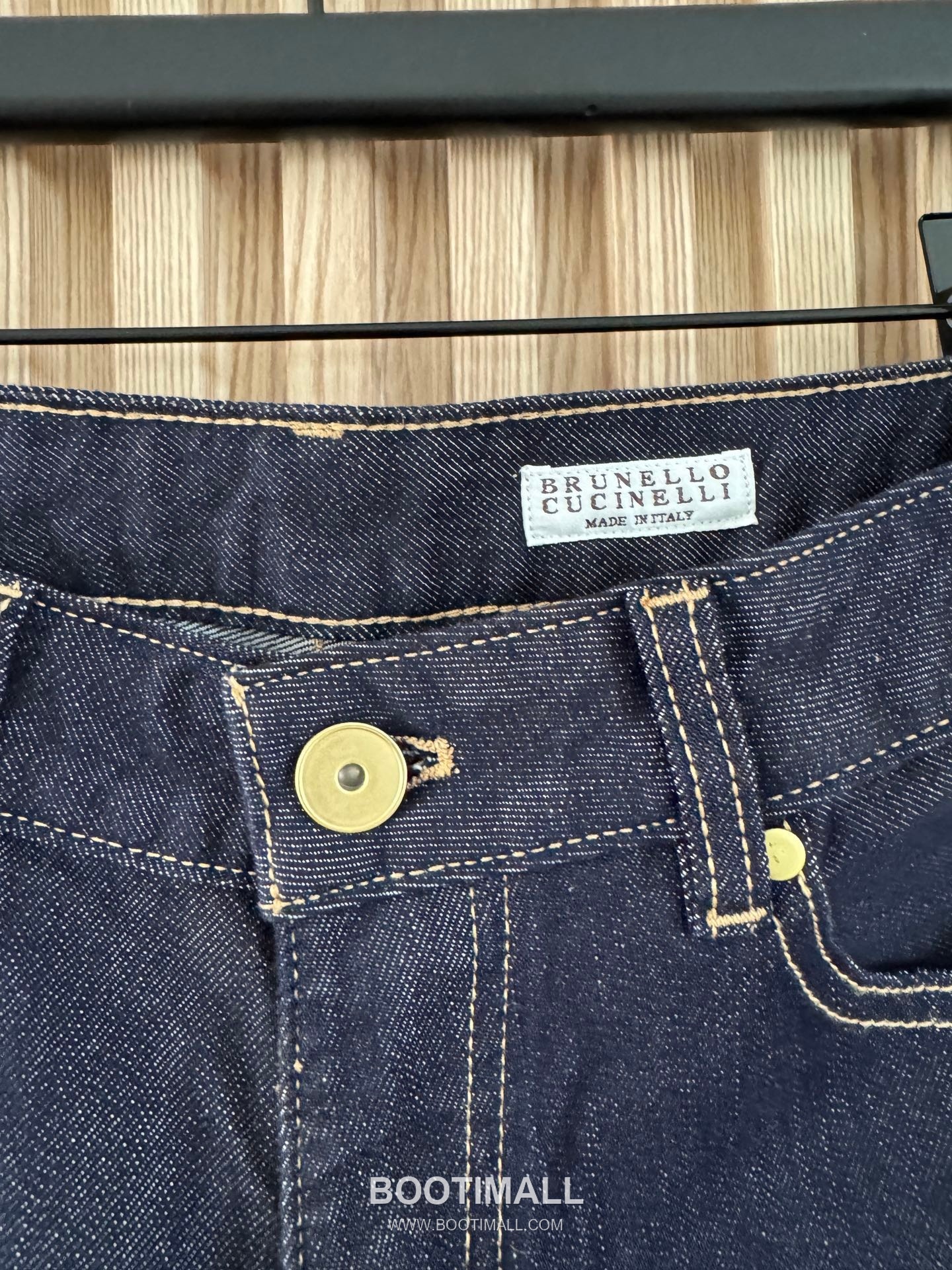 브루넬로 쿠치넬리 2026SS 코튼 데님 크롭 세미와이드 스트레이트핏 7부 팬츠 Brunello Cucinelli 2026 SS Cotton Denim Cropped Semi Wide Straight Fit Capri Pants 15