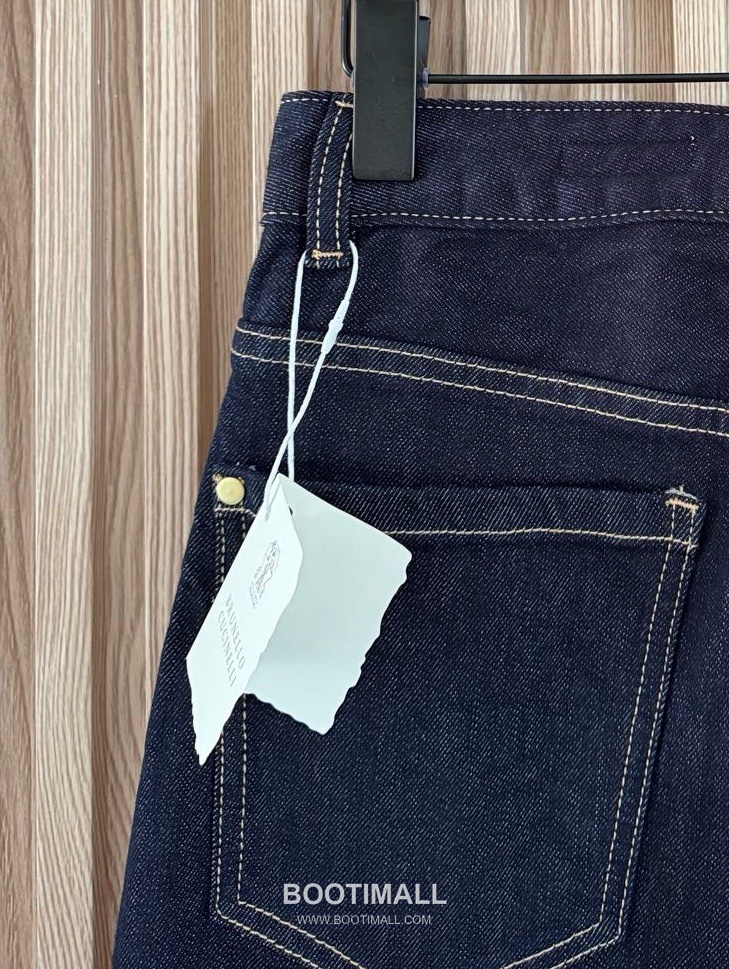 브루넬로 쿠치넬리 2026SS 코튼 데님 크롭 세미와이드 스트레이트핏 7부 팬츠 Brunello Cucinelli 2026 SS Cotton Denim Cropped Semi Wide Straight Fit Capri Pants 16