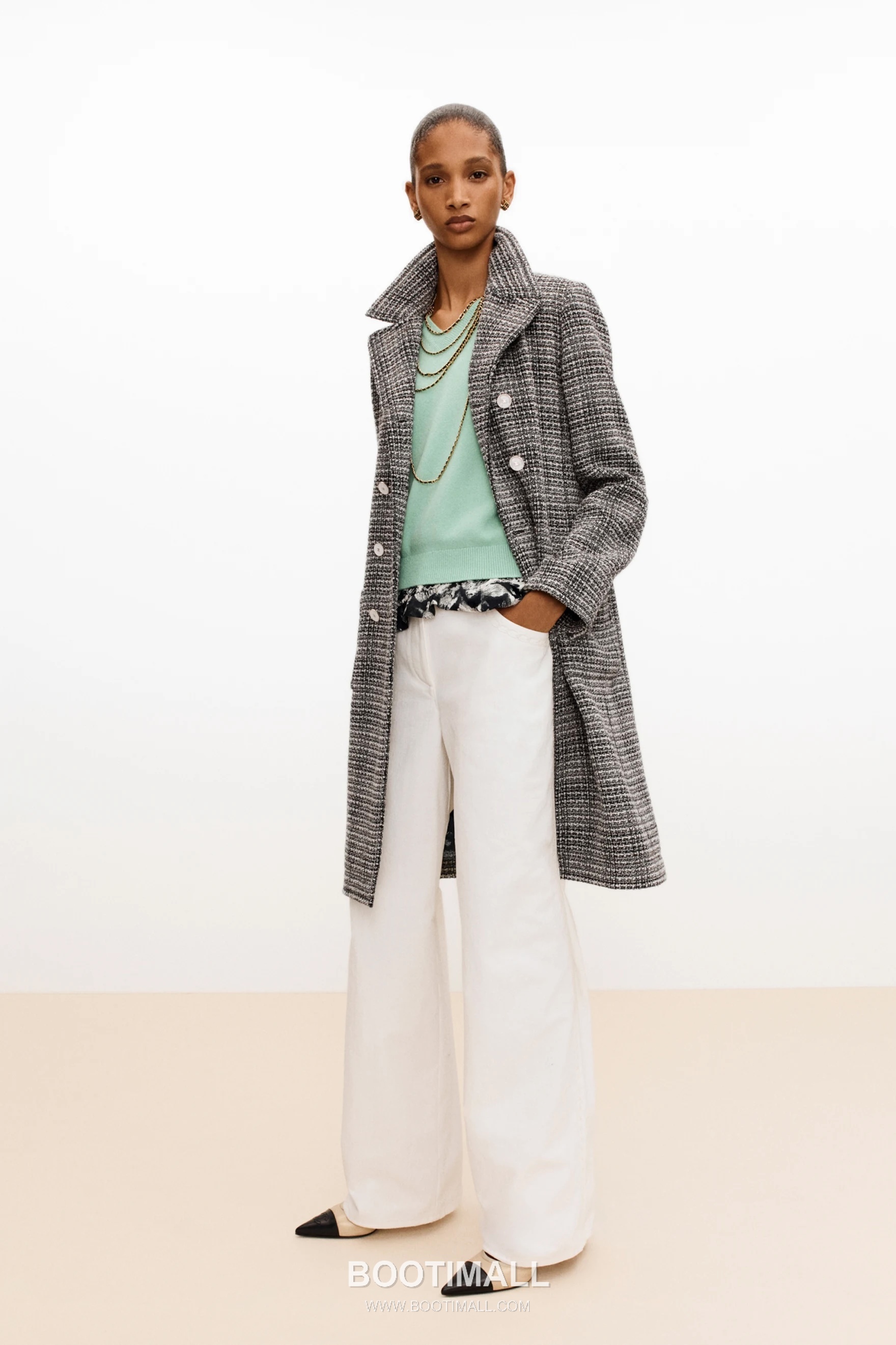 브루넬로 쿠치넬리 2026SS 코튼 데님 크롭 세미와이드 스트레이트핏 7부 팬츠 Brunello Cucinelli 2026 SS Cotton Denim Cropped Semi Wide Straight Fit Capri Pants 1