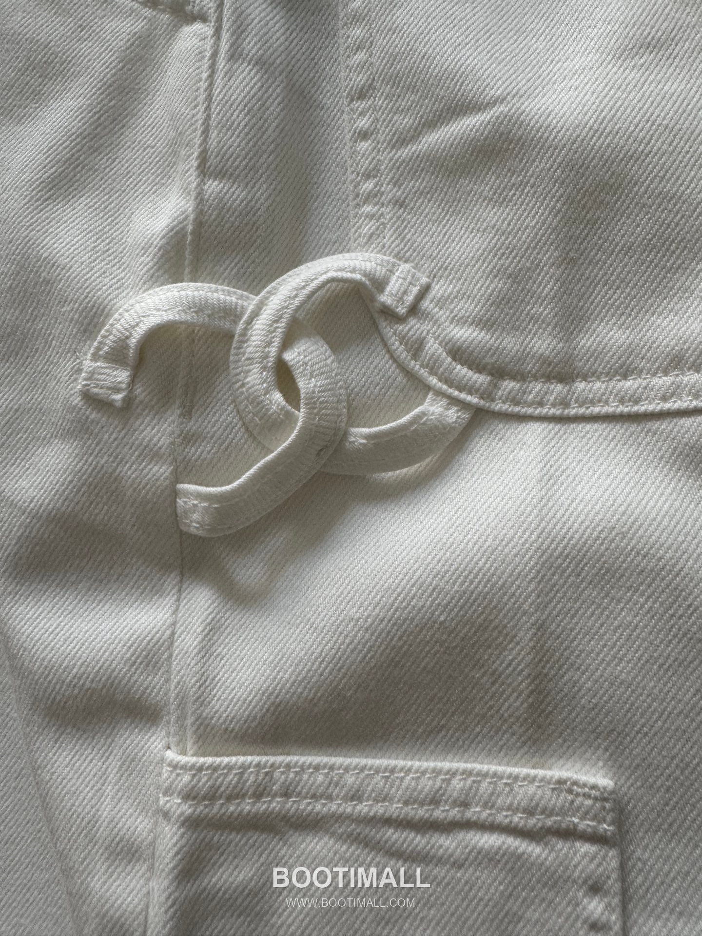 브루넬로 쿠치넬리 2026SS 코튼 데님 크롭 세미와이드 스트레이트핏 7부 팬츠 Brunello Cucinelli 2026 SS Cotton Denim Cropped Semi Wide Straight Fit Capri Pants 12