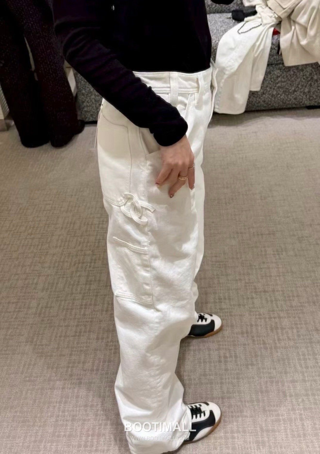 브루넬로 쿠치넬리 2026SS 코튼 데님 크롭 세미와이드 스트레이트핏 7부 팬츠 Brunello Cucinelli 2026 SS Cotton Denim Cropped Semi Wide Straight Fit Capri Pants 19