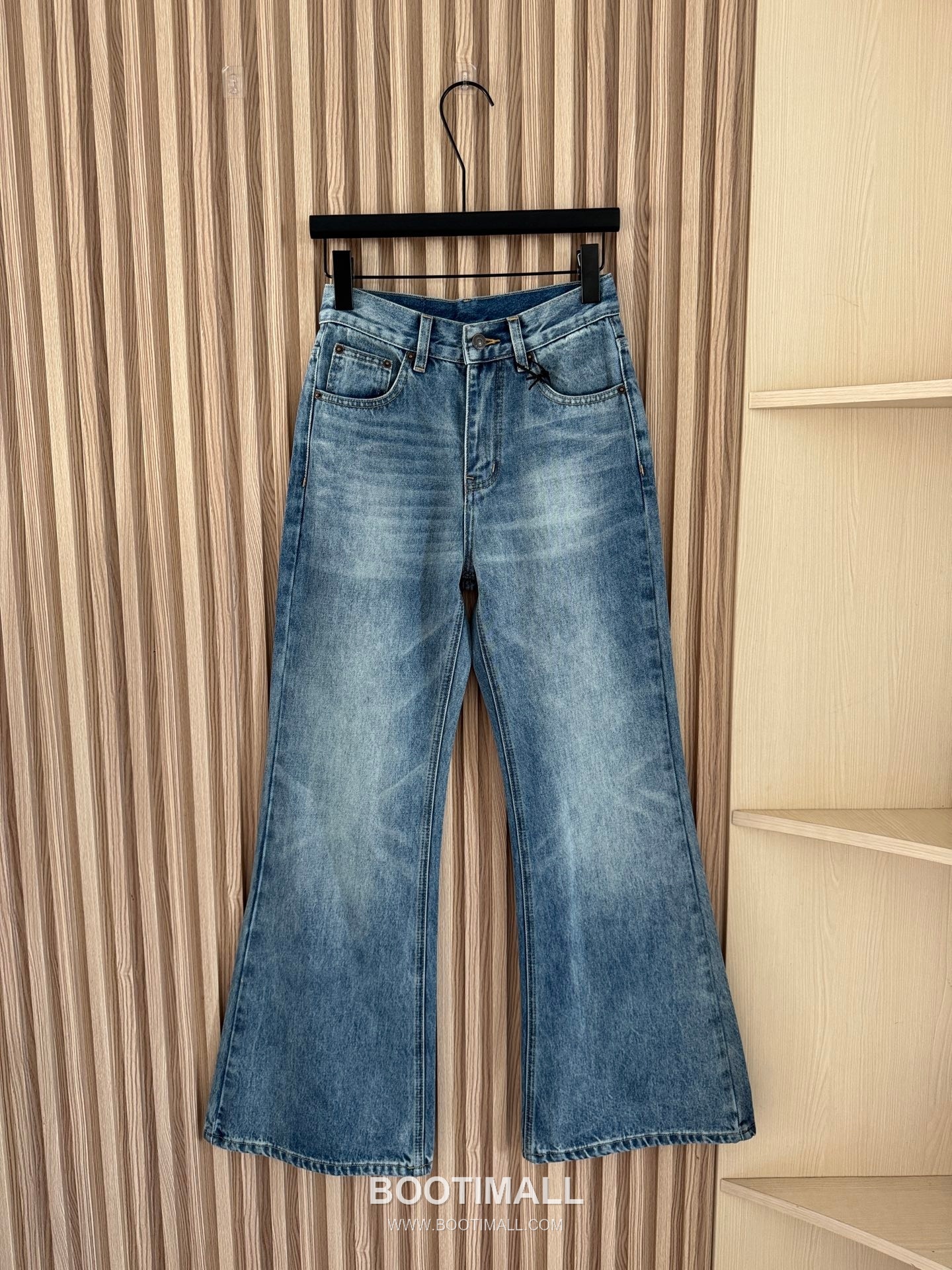 셀린느 2026SS 코튼 데님 싱글버튼 하이웨스트 부츠컷 롱팬츠 Celine 2026 SS Cotton Denim Single Button High Waist Bootcut Long Pants 9