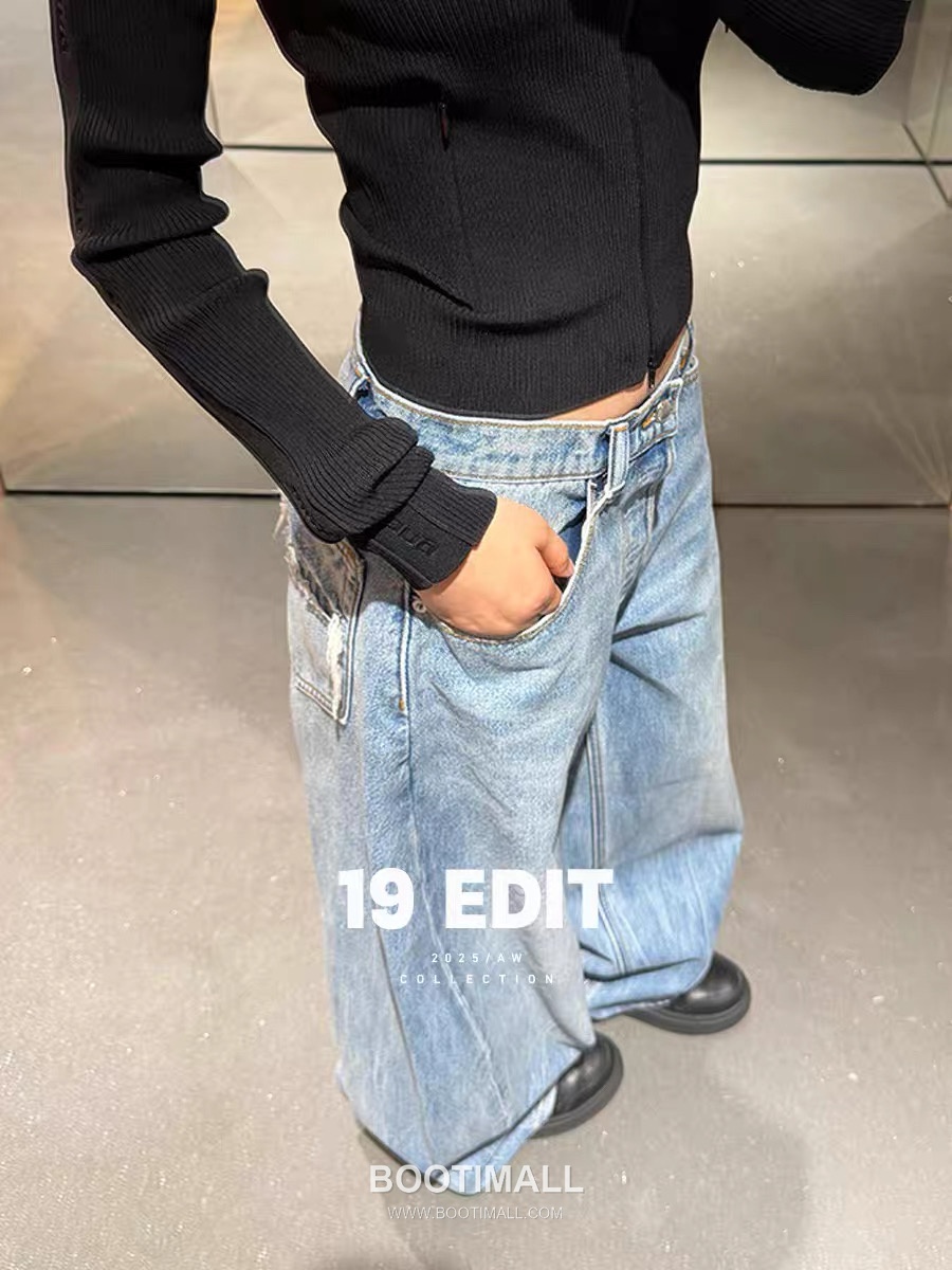 발렌시아가 2026SS 코튼 데님 디스트로이드 로고엠보싱 와이드핏 스트레이트 롱팬츠 Balenciaga 2026 SS Cotton Denim Distressed Logo Embossed Wide Fit Straight Long Pants 2