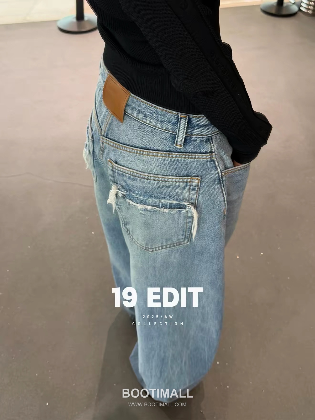 발렌시아가 2026SS 코튼 데님 디스트로이드 로고엠보싱 와이드핏 스트레이트 롱팬츠 Balenciaga 2026 SS Cotton Denim Distressed Logo Embossed Wide Fit Straight Long Pants 3