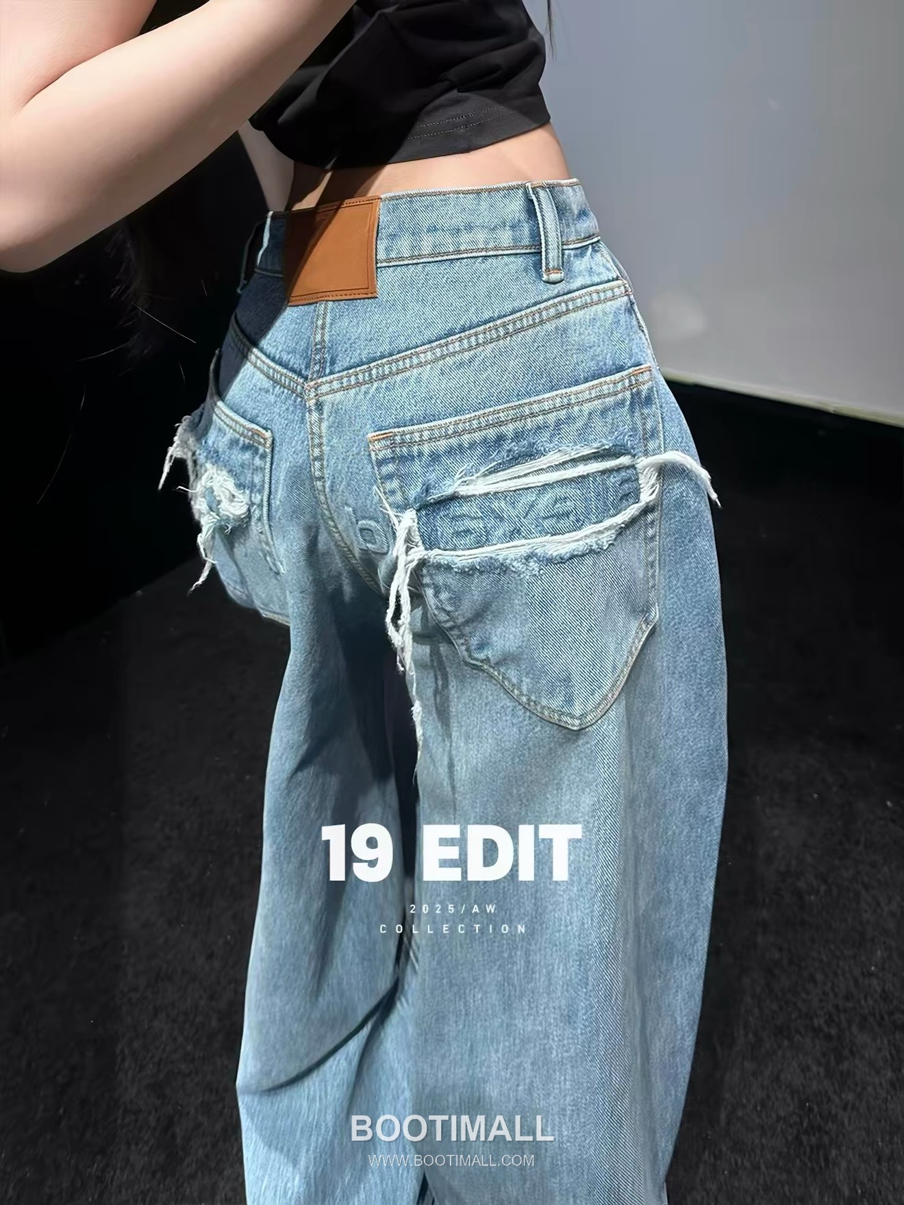 발렌시아가 2026SS 코튼 데님 디스트로이드 로고엠보싱 와이드핏 스트레이트 롱팬츠 Balenciaga 2026 SS Cotton Denim Distressed Logo Embossed Wide Fit Straight Long Pants 6