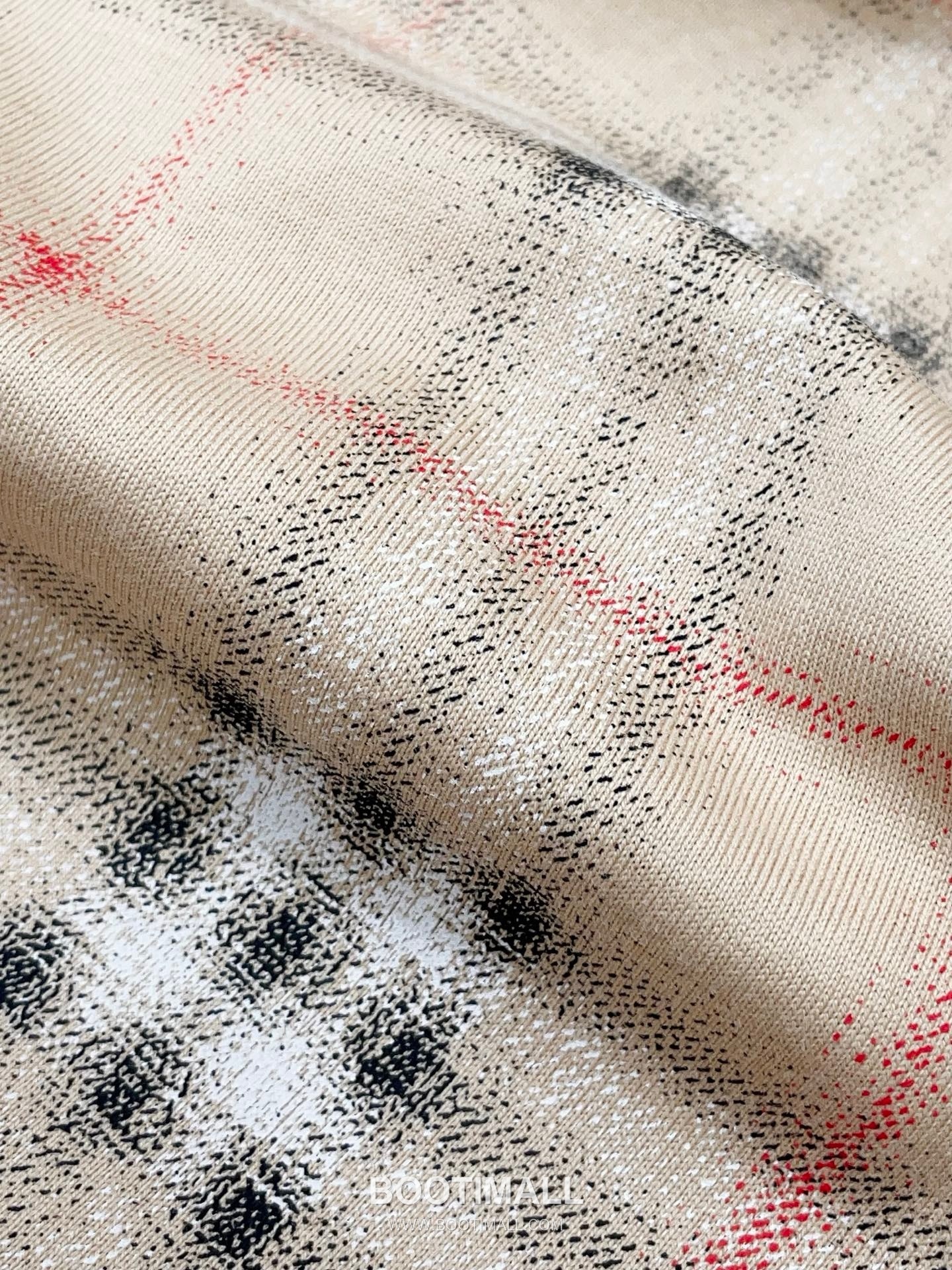 버버리 2026SS 코튼 그라데이션 체크 프린트 오버핏 반팔 티셔츠 Burberry 2026 SS Cotton Gradient Check Print Oversized Short Sleeve T Shirt 19