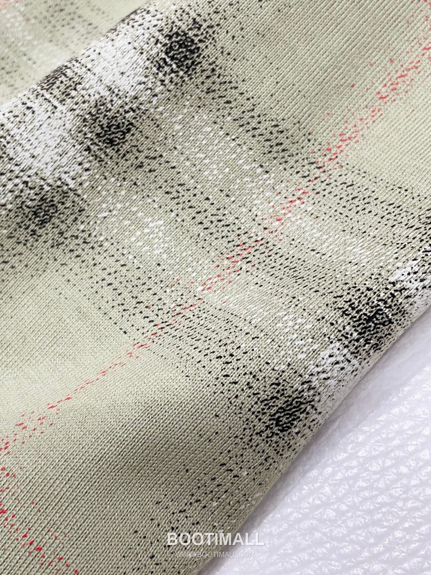 버버리 2026SS 코튼 그라데이션 체크 프린트 오버핏 반팔 티셔츠 Burberry 2026 SS Cotton Gradient Check Print Oversized Short Sleeve T Shirt 10