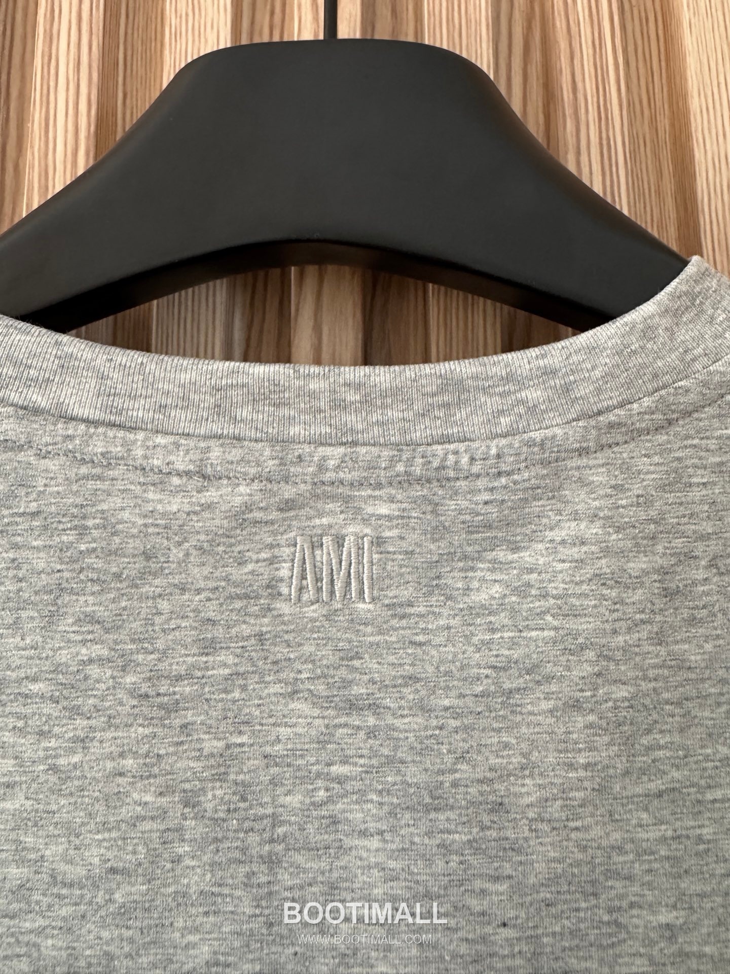 아미 2026SS 코튼 하트로고 자수 슬림핏 반팔 티셔츠 AMI 2026 SS Cotton Heart Logo Embroidered Slim Fit Short Sleeve T Shirt 32