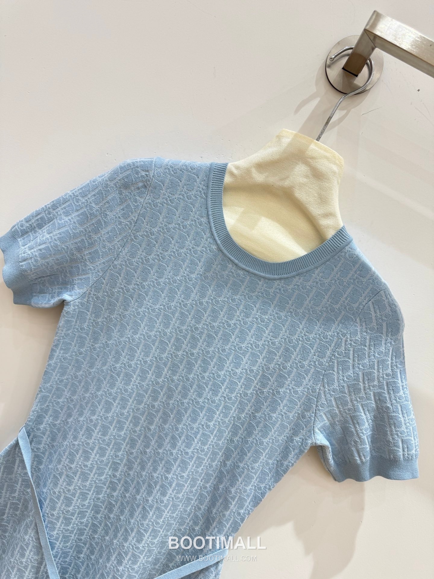 디올 2026SS 울혼방 오블리크 자카드 로고 슬림핏 A라인 반팔 니트 원피스 Dior 2026 SS Wool Blend Oblique Jacquard Logo Slim Fit A Line Short Sleeve Knit Dress 2