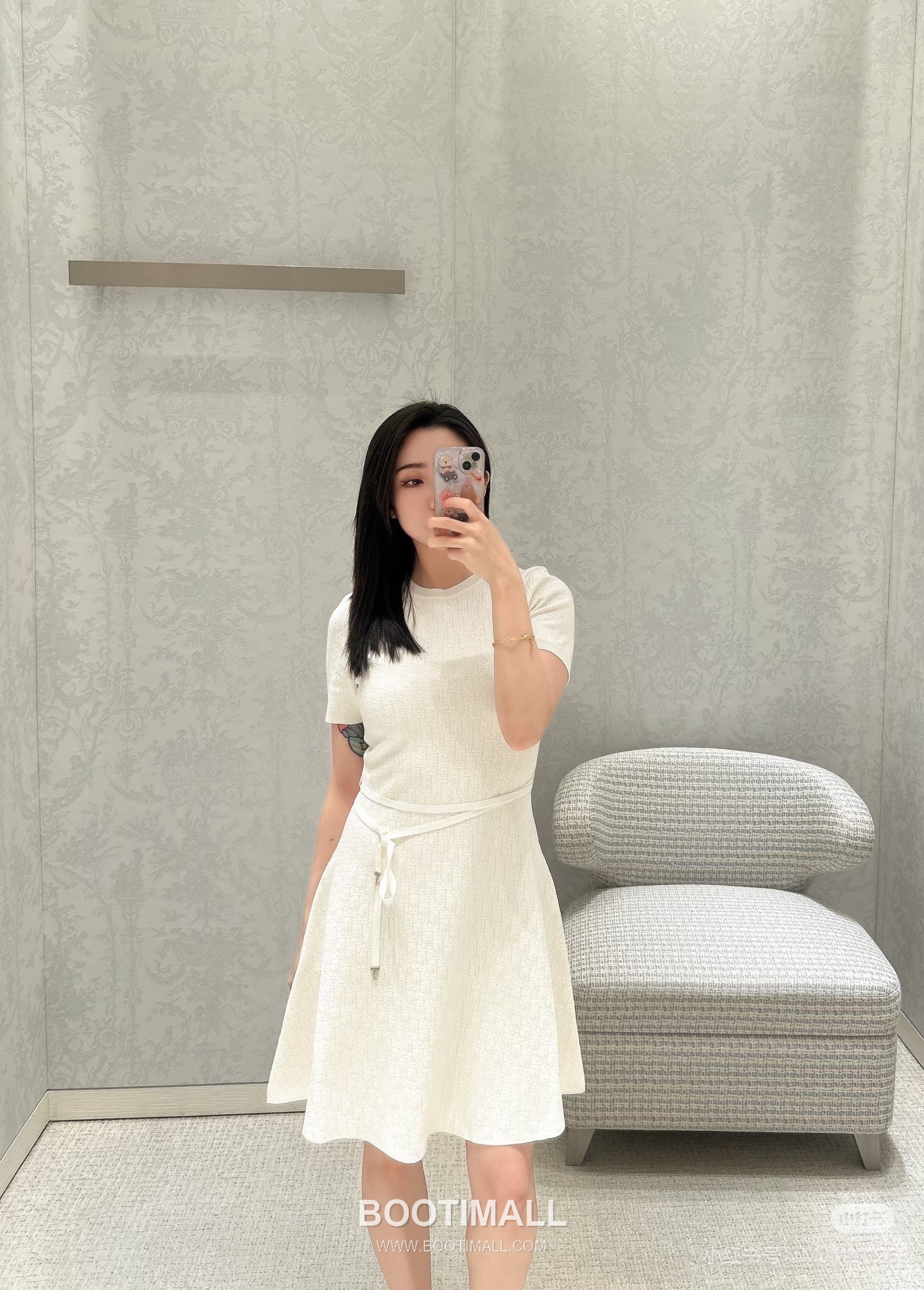 디올 2026SS 울혼방 오블리크 자카드 로고 슬림핏 A라인 반팔 니트 원피스 Dior 2026 SS Wool Blend Oblique Jacquard Logo Slim Fit A Line Short Sleeve Knit Dress 1