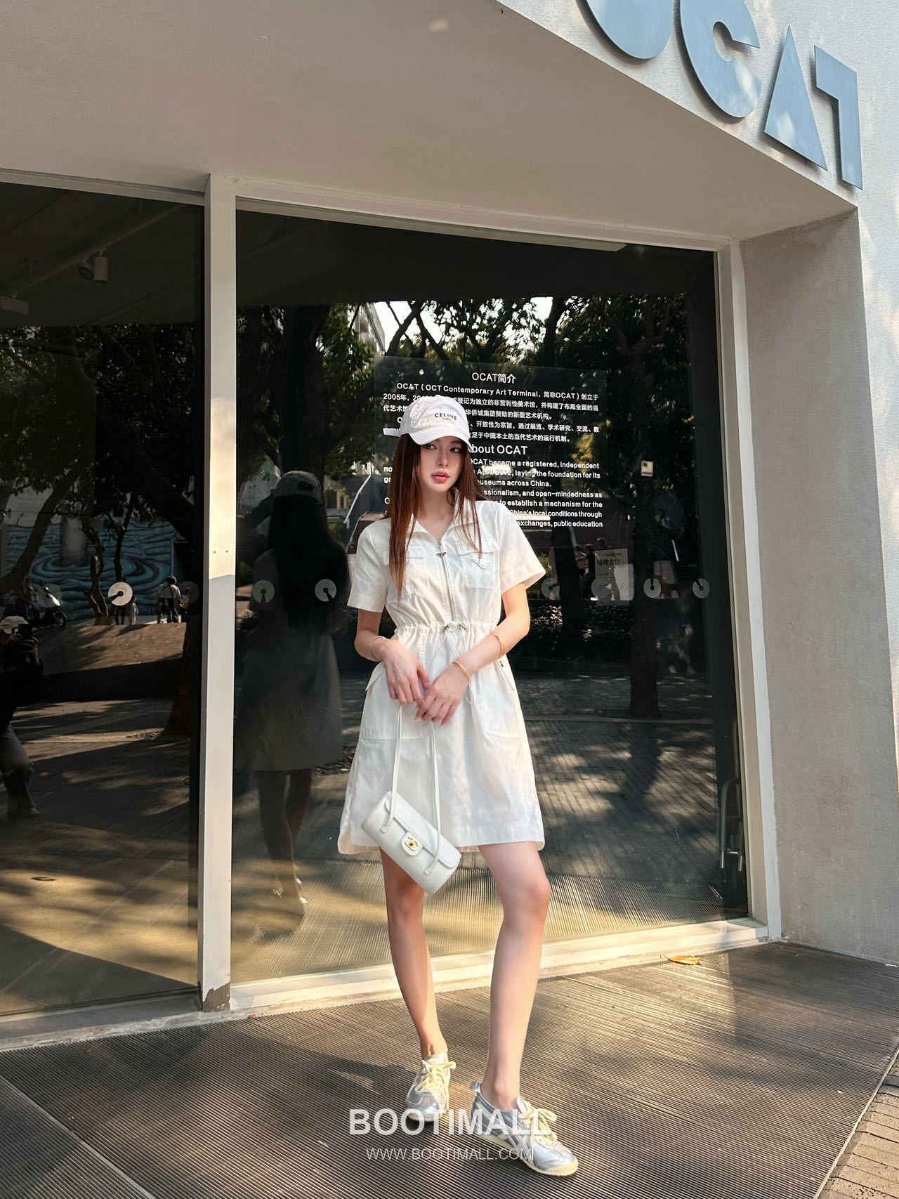 프라다 2026SS 리나일론 삼각자카드 로고 하프집업 폴로카라 A라인 반팔 원피스 Prada 2026 SS Re Nylon Triangle Jacquard Logo Half Zip Polo Collar A Line Short Sleeve Dress 4