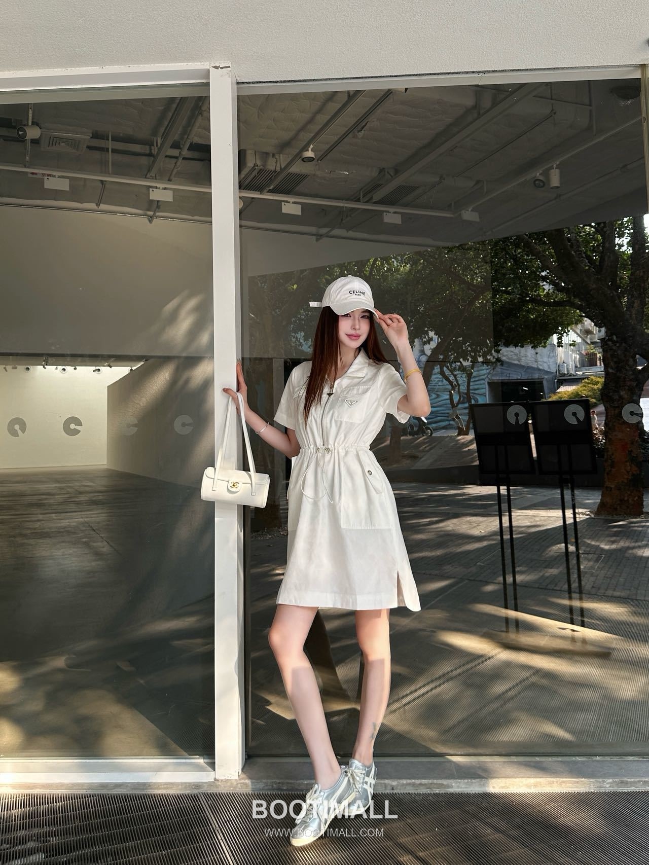 프라다 2026SS 리나일론 삼각자카드 로고 하프집업 폴로카라 A라인 반팔 원피스 Prada 2026 SS Re Nylon Triangle Jacquard Logo Half Zip Polo Collar A Line Short Sleeve Dress 8