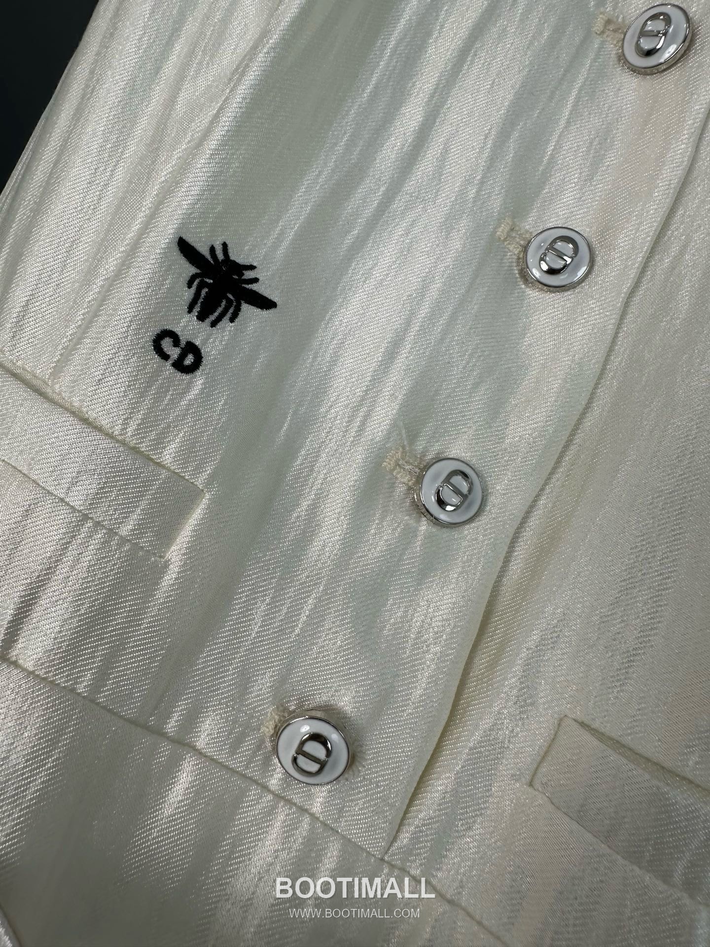 디올 2026SS 비스코스 혼방 비 로고자수 V넥 벨티드 하이웨스트 A라인 민소매 롱 원피스 Dior 2026 SS Viscose Blend Bee Logo Embroidered V Neck Belted High Waist A Line Sleeveless Long Dress 15